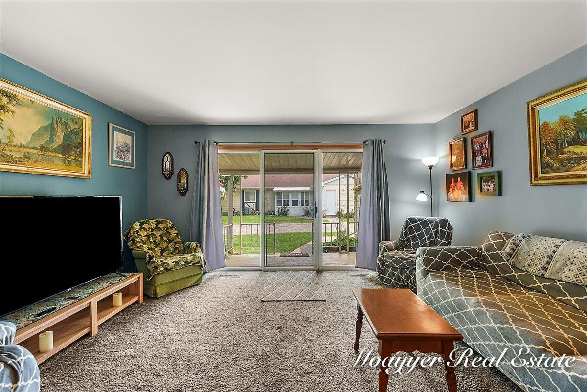 5891 Leisure S Drive Se Property Photo 17
