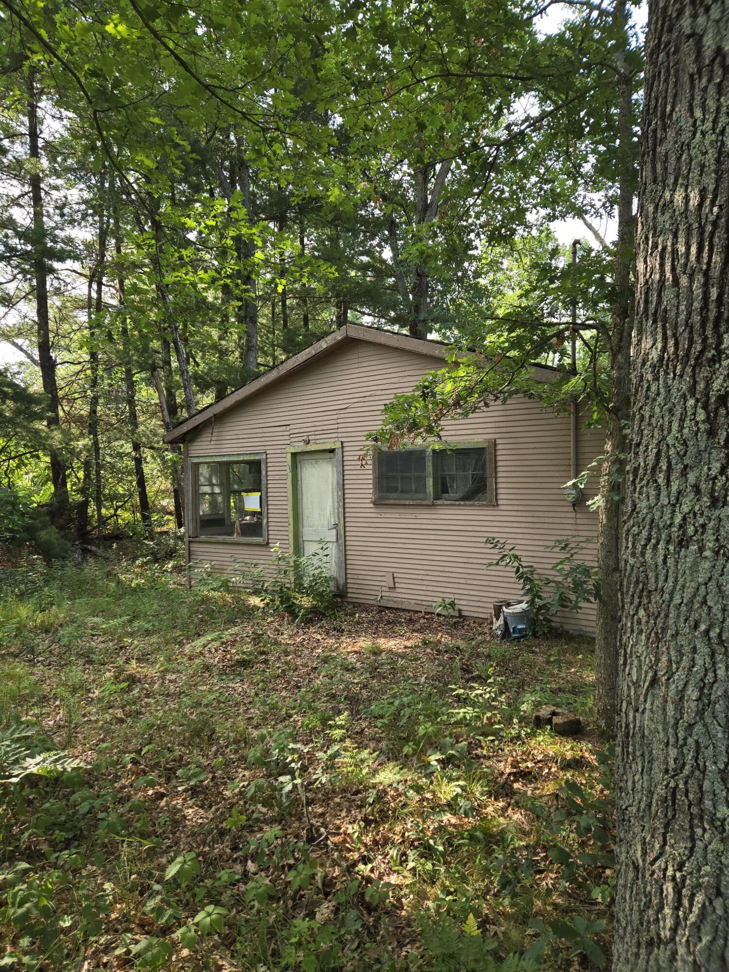 290 E Decatur Property Photo 1