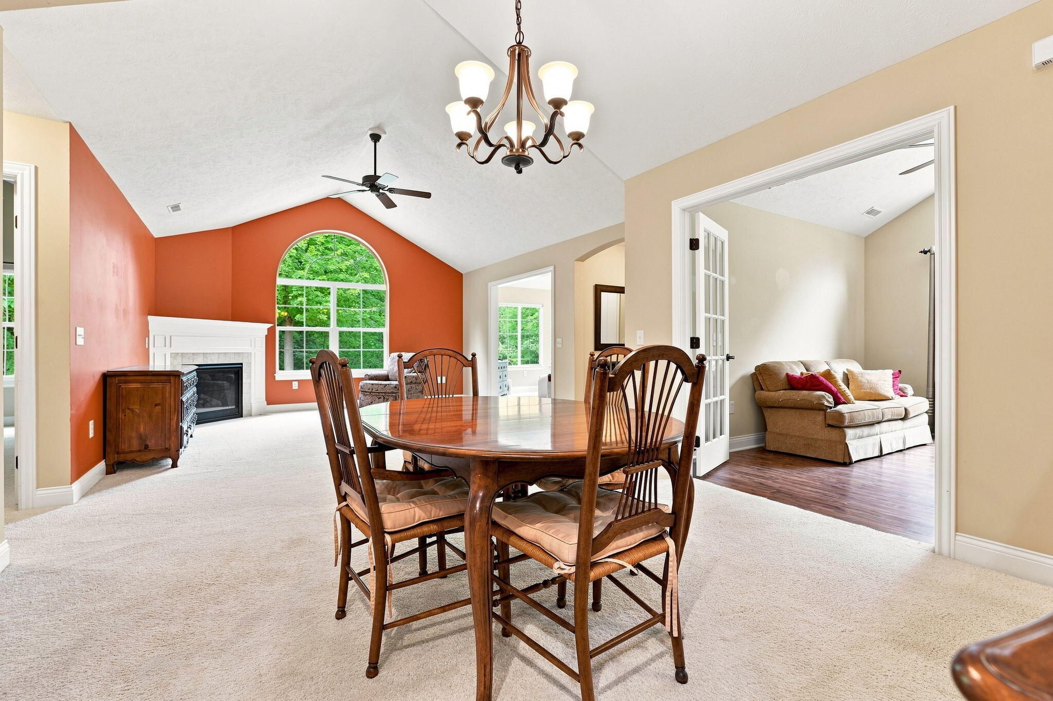 1073 Bridge Crest Se Property Photo 6