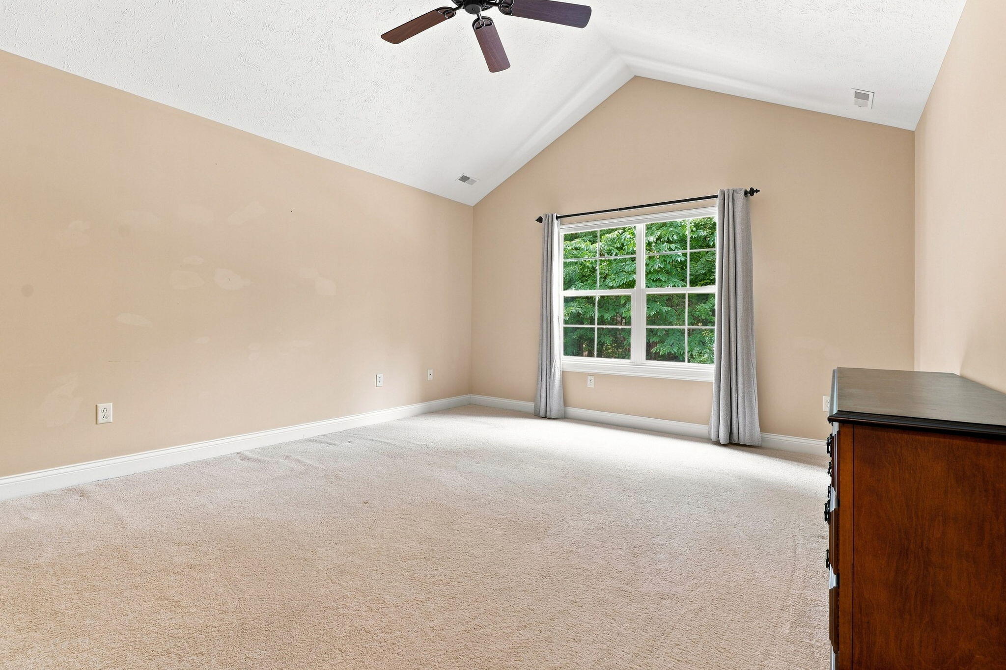 1073 Bridge Crest Se Property Photo 13