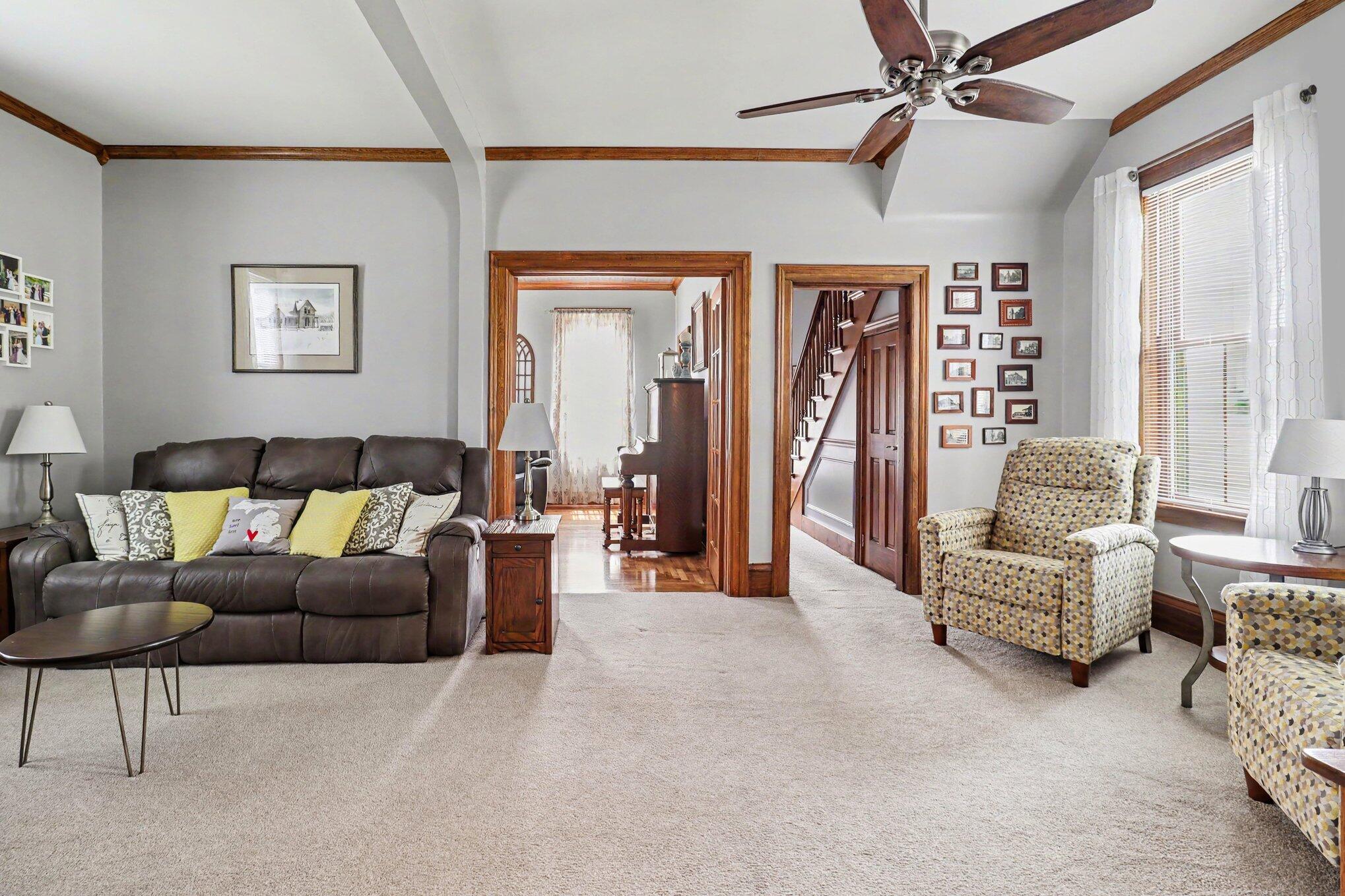 136 W Church Avenue Property Photo 3