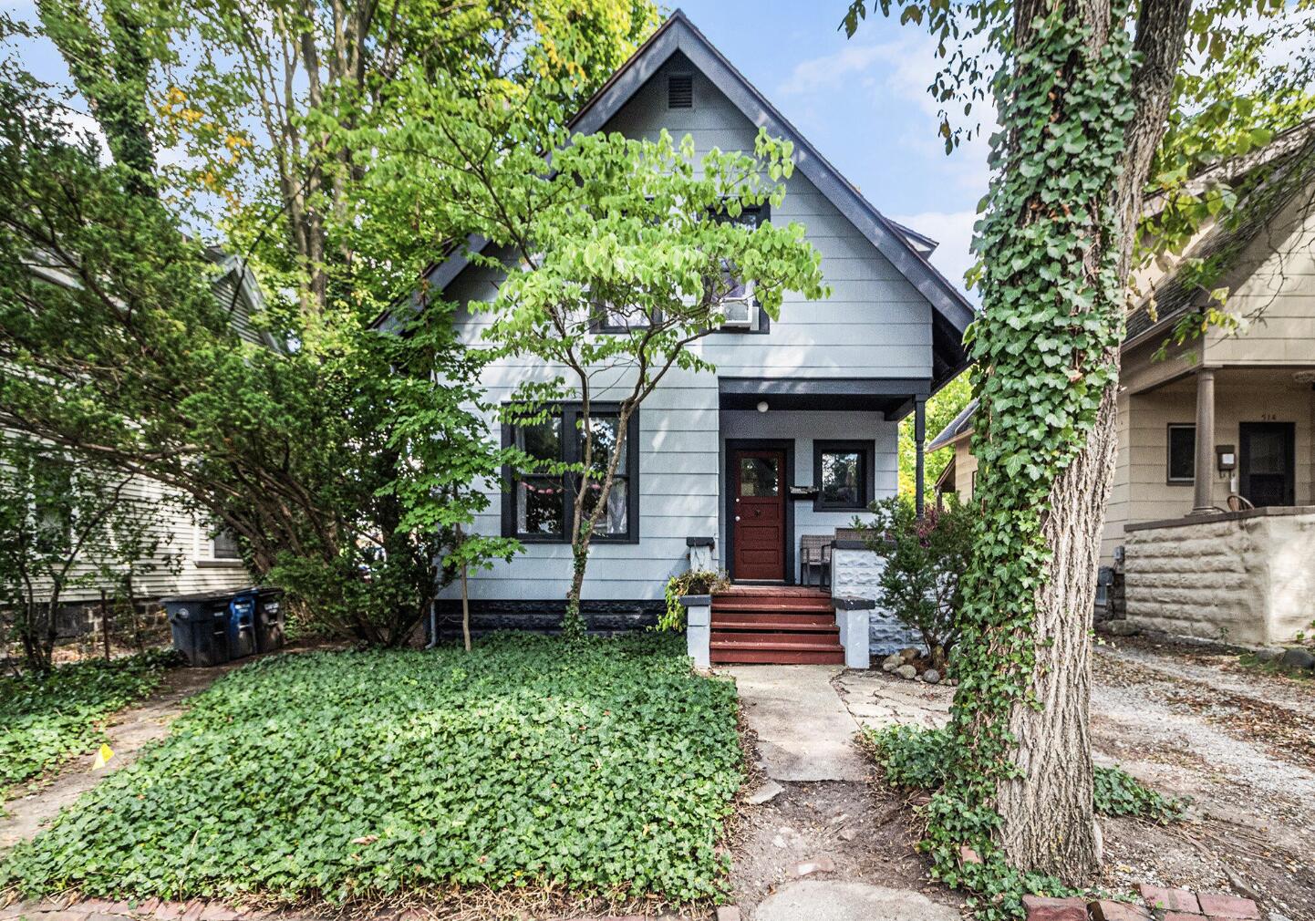 518 N Division Street Property Photo 1