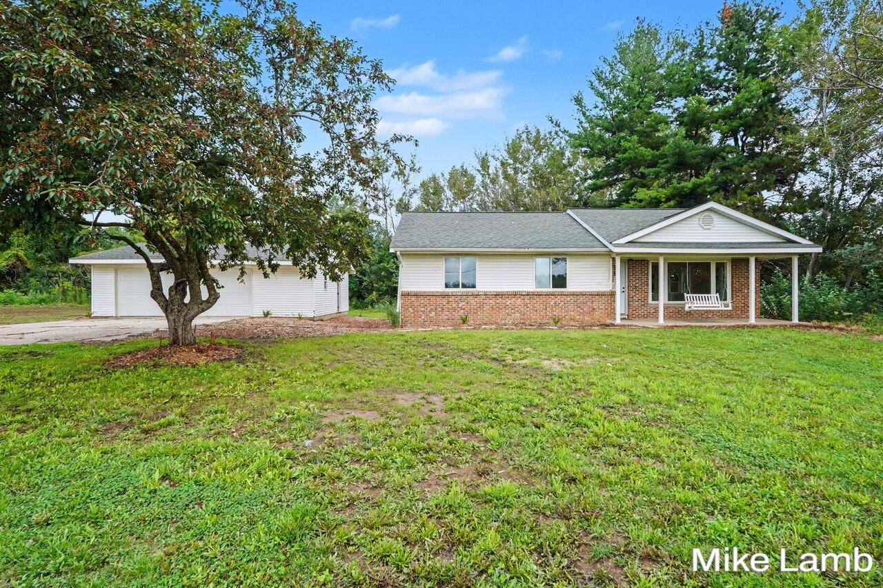 17646 Hall Road Property Photo 1