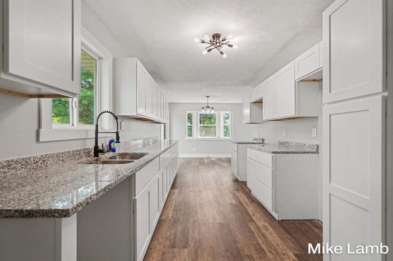 17646 Hall Road Property Photo 4