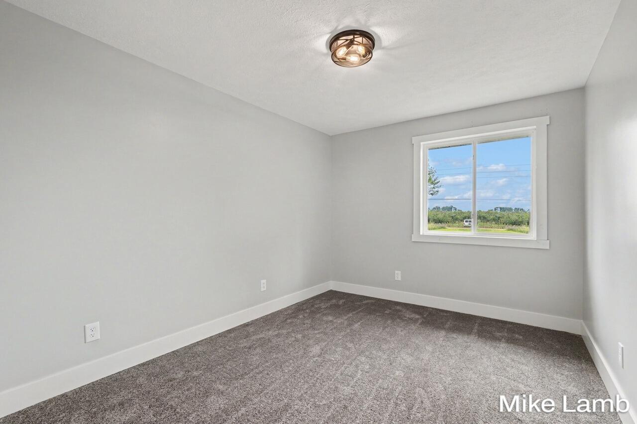 17646 Hall Road Property Photo 11
