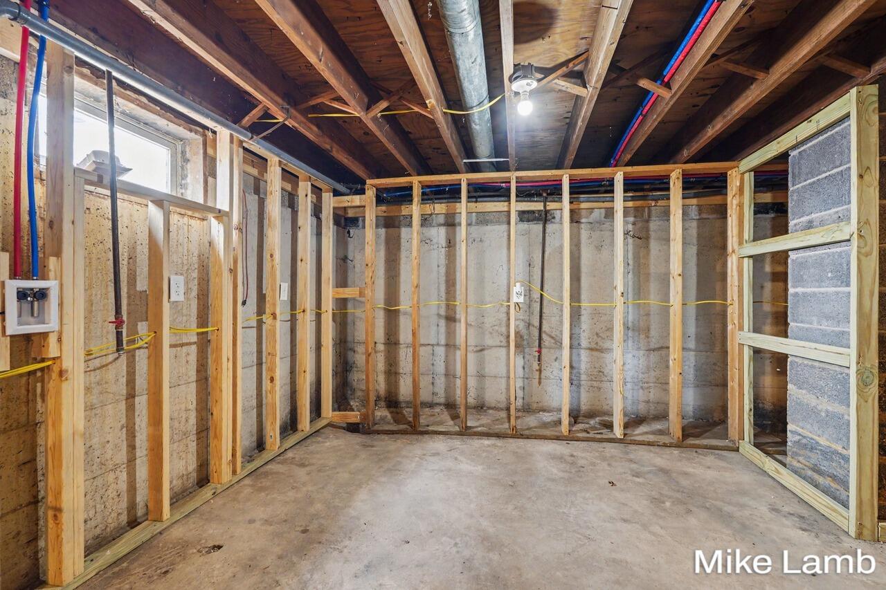 17646 Hall Road Property Photo 17