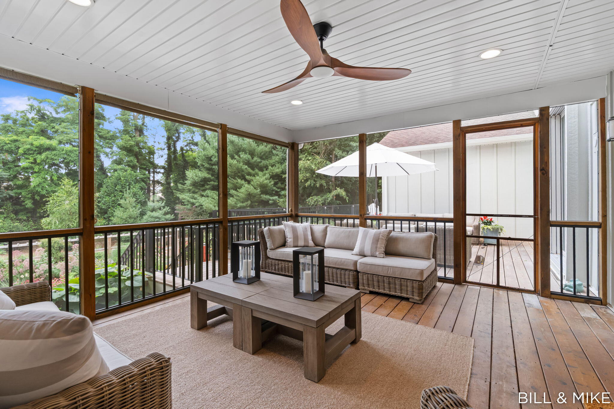 2840 Lake Breeze Drive Property Photo 33