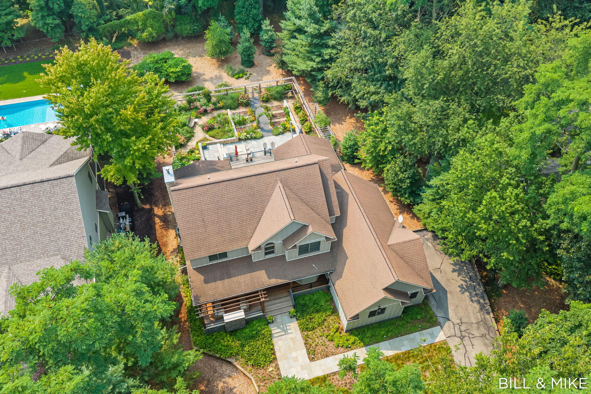 2840 Lake Breeze Drive Property Photo 64