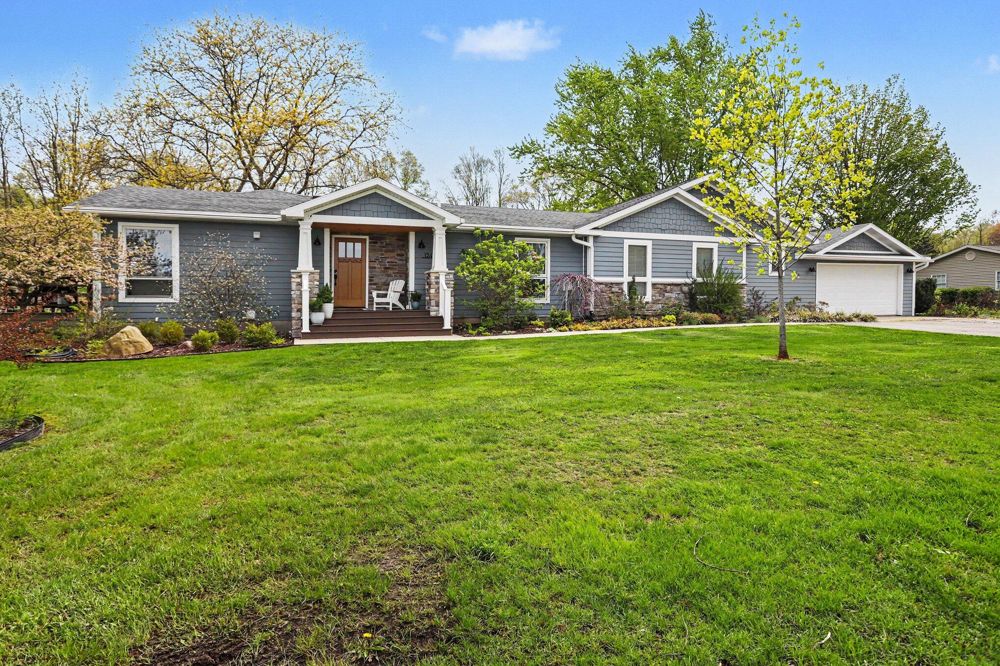 12417 Sunset Dr. Property Photo 5