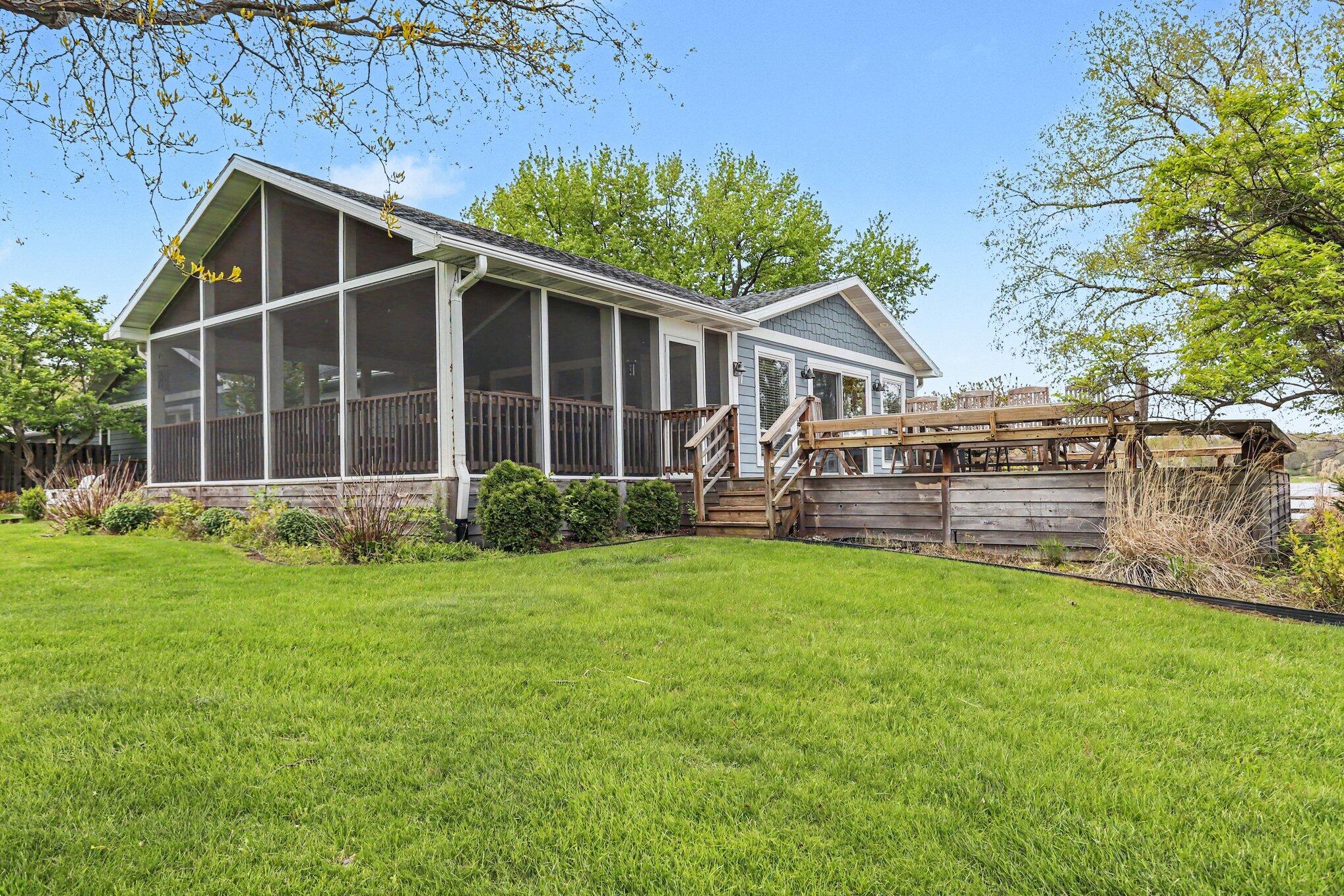 12417 Sunset Dr. Property Photo 8