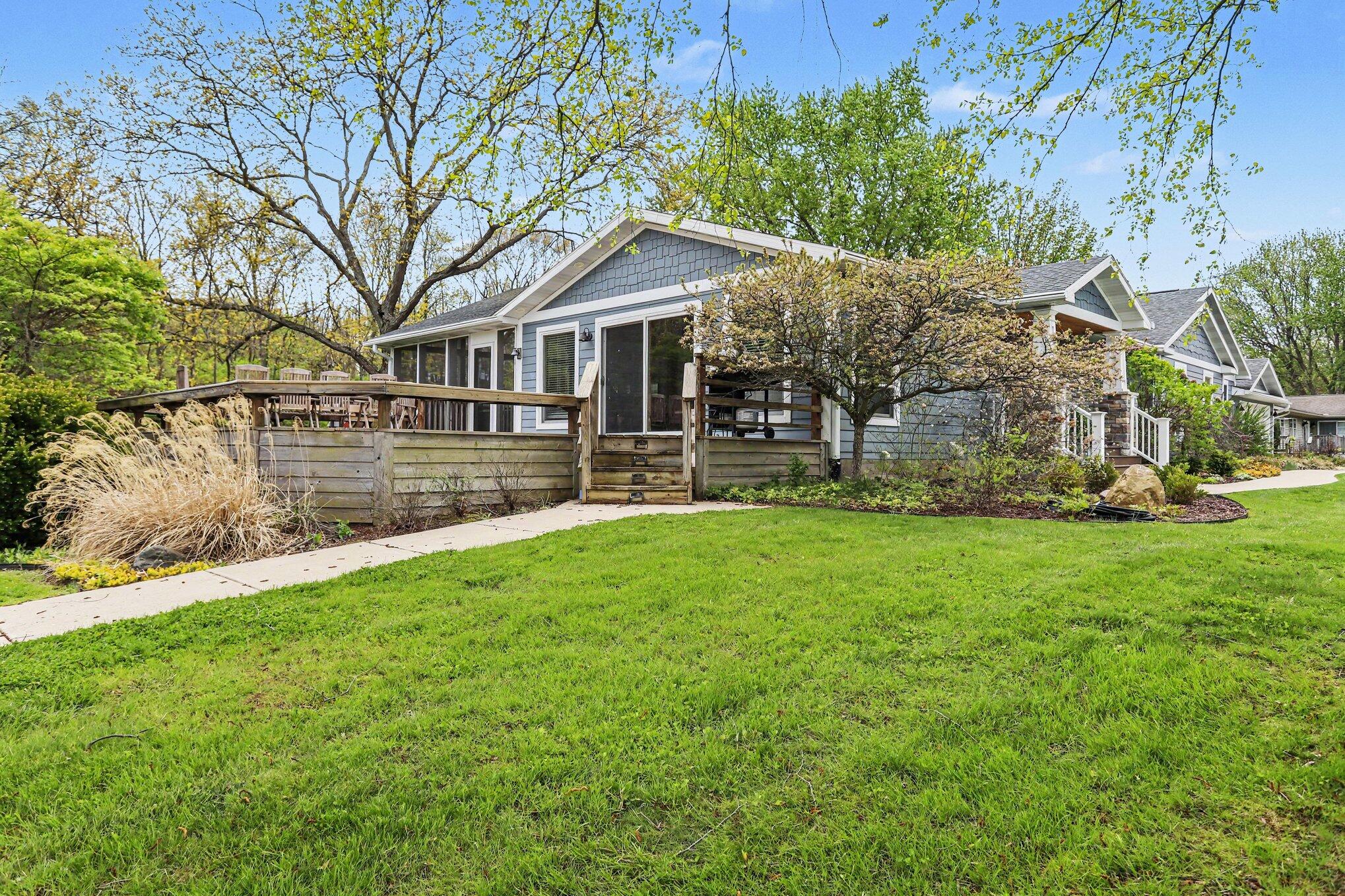 12417 Sunset Dr. Property Photo 9