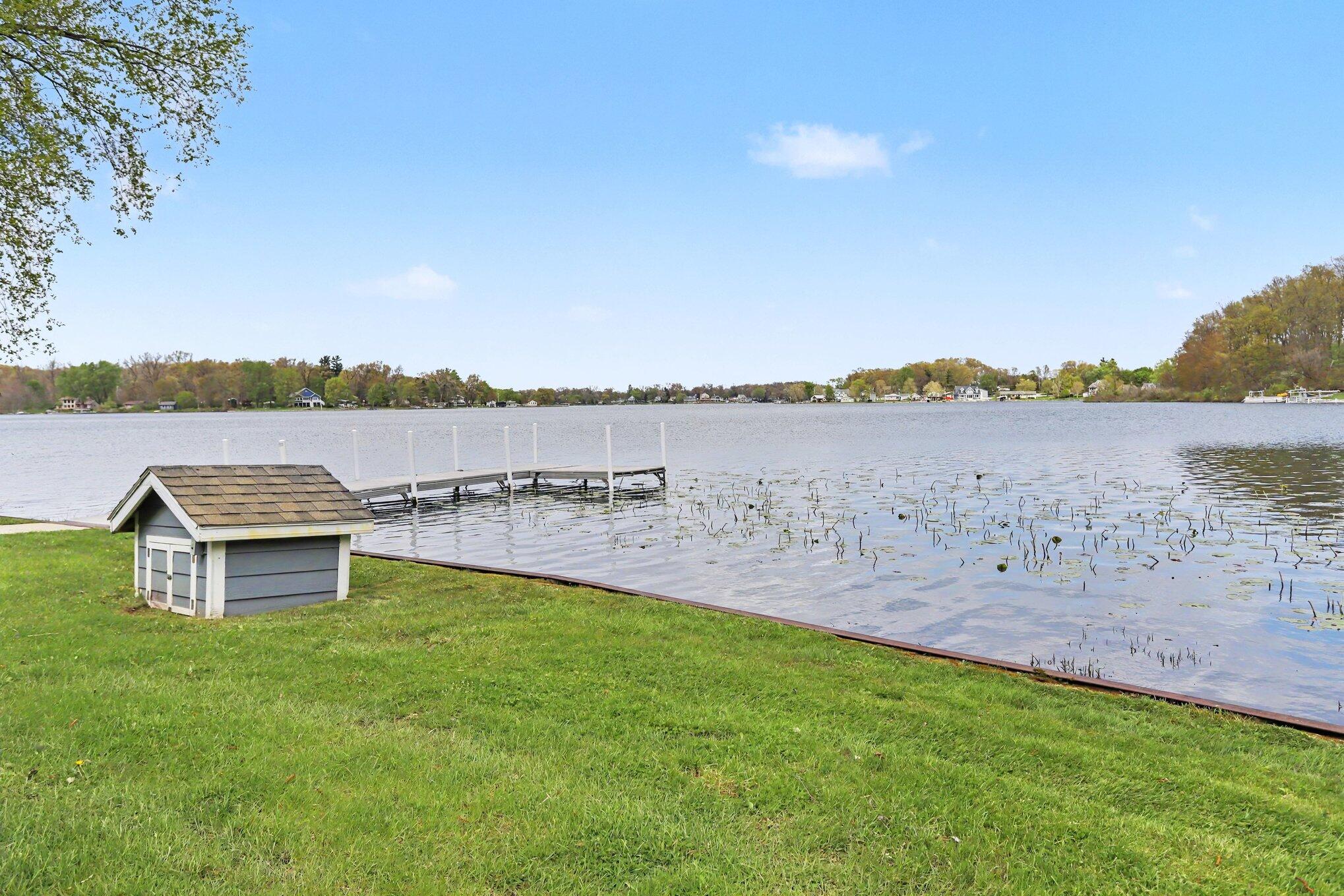 12417 Sunset Dr. Property Photo 11
