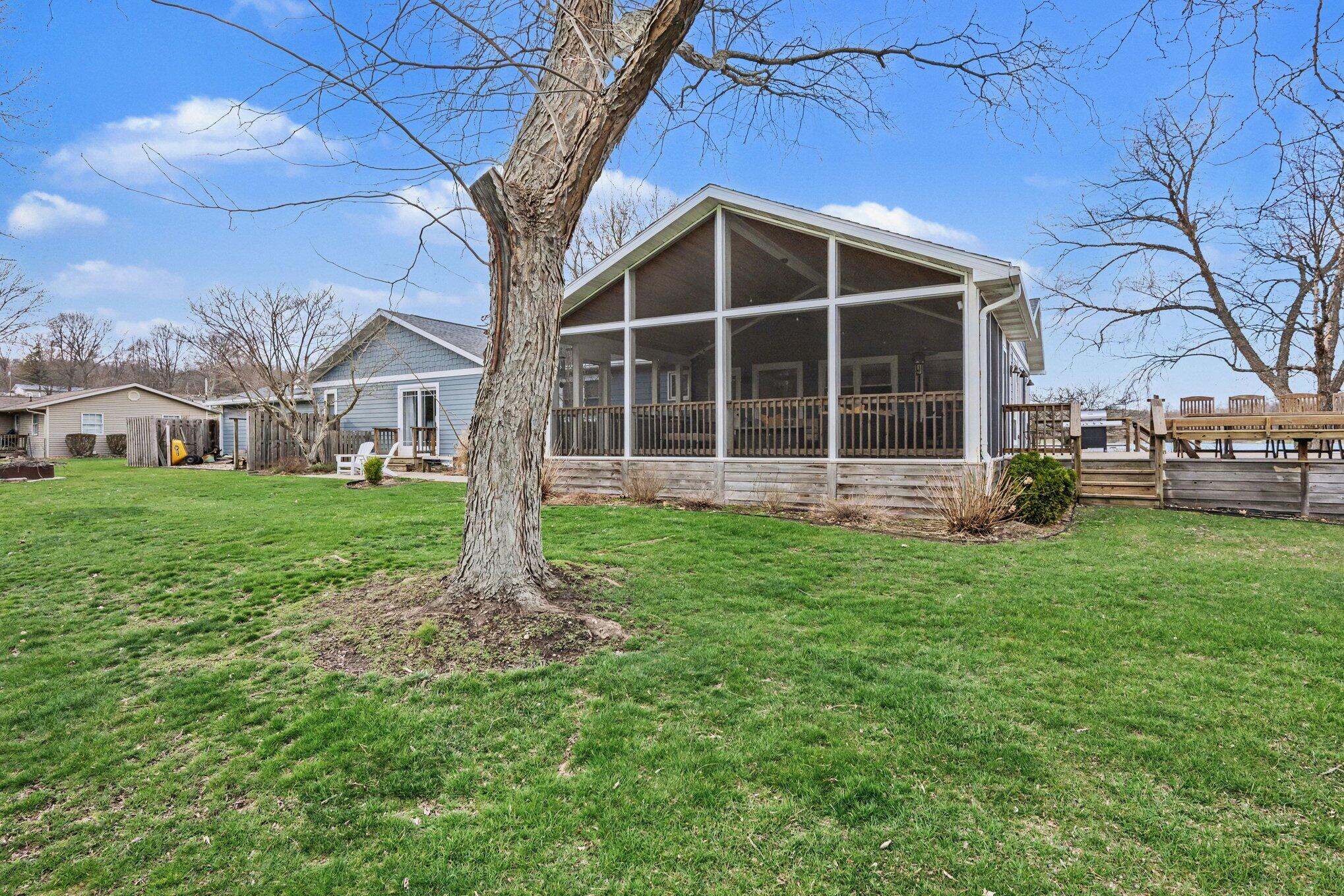 12417 Sunset Dr. Property Photo 18
