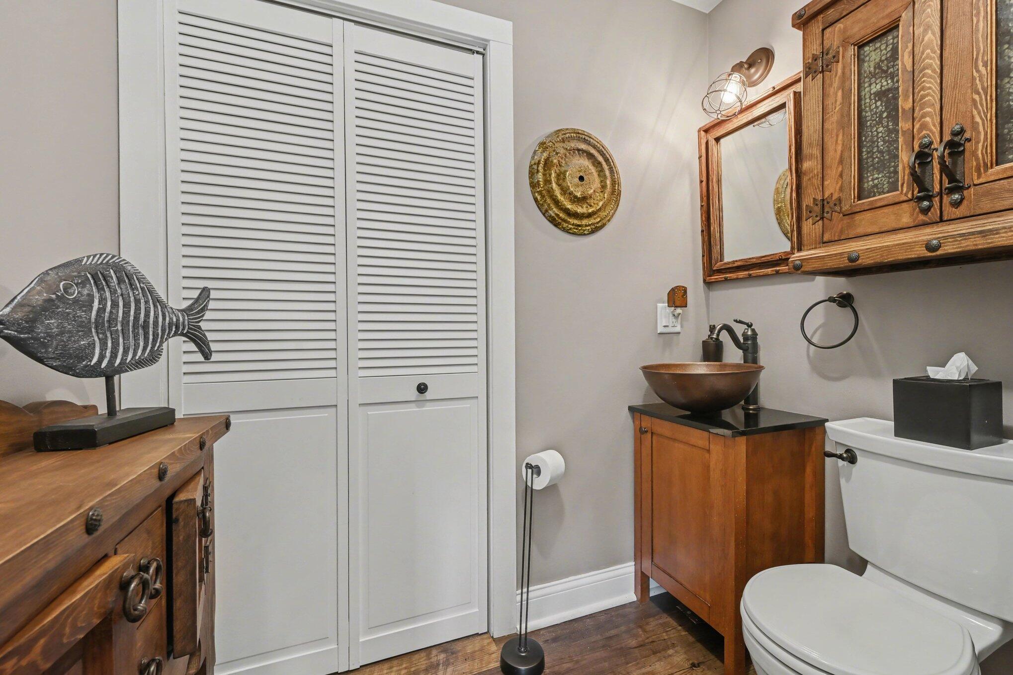 12417 Sunset Dr. Property Photo 24