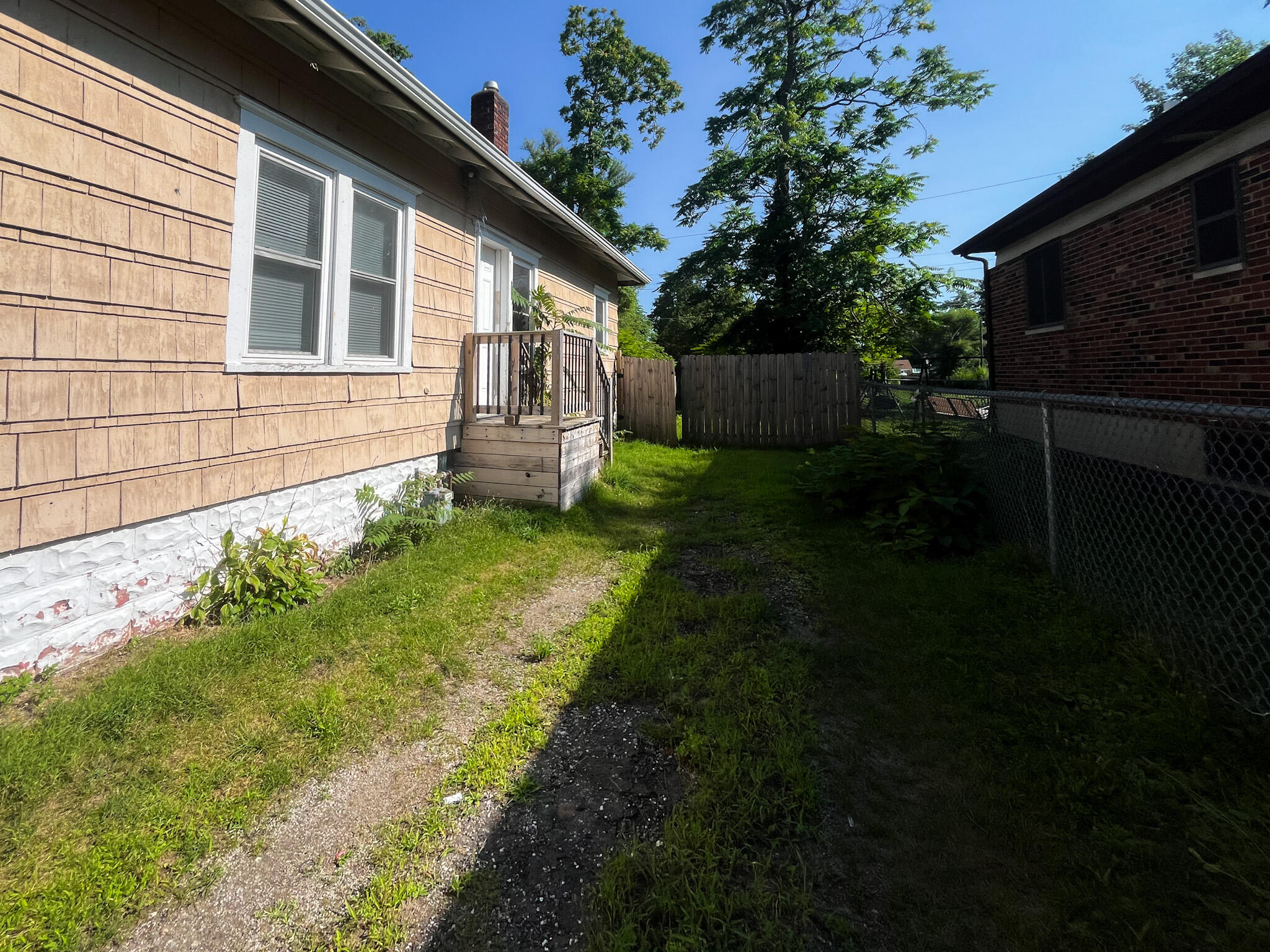 864 Highland Avenue Property Photo 18