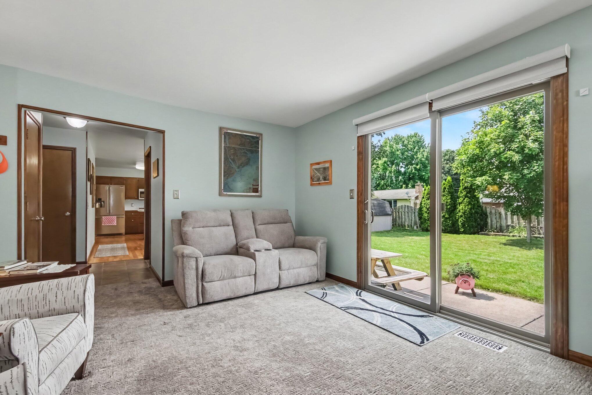 7309 Roselane Avenue Property Photo 16