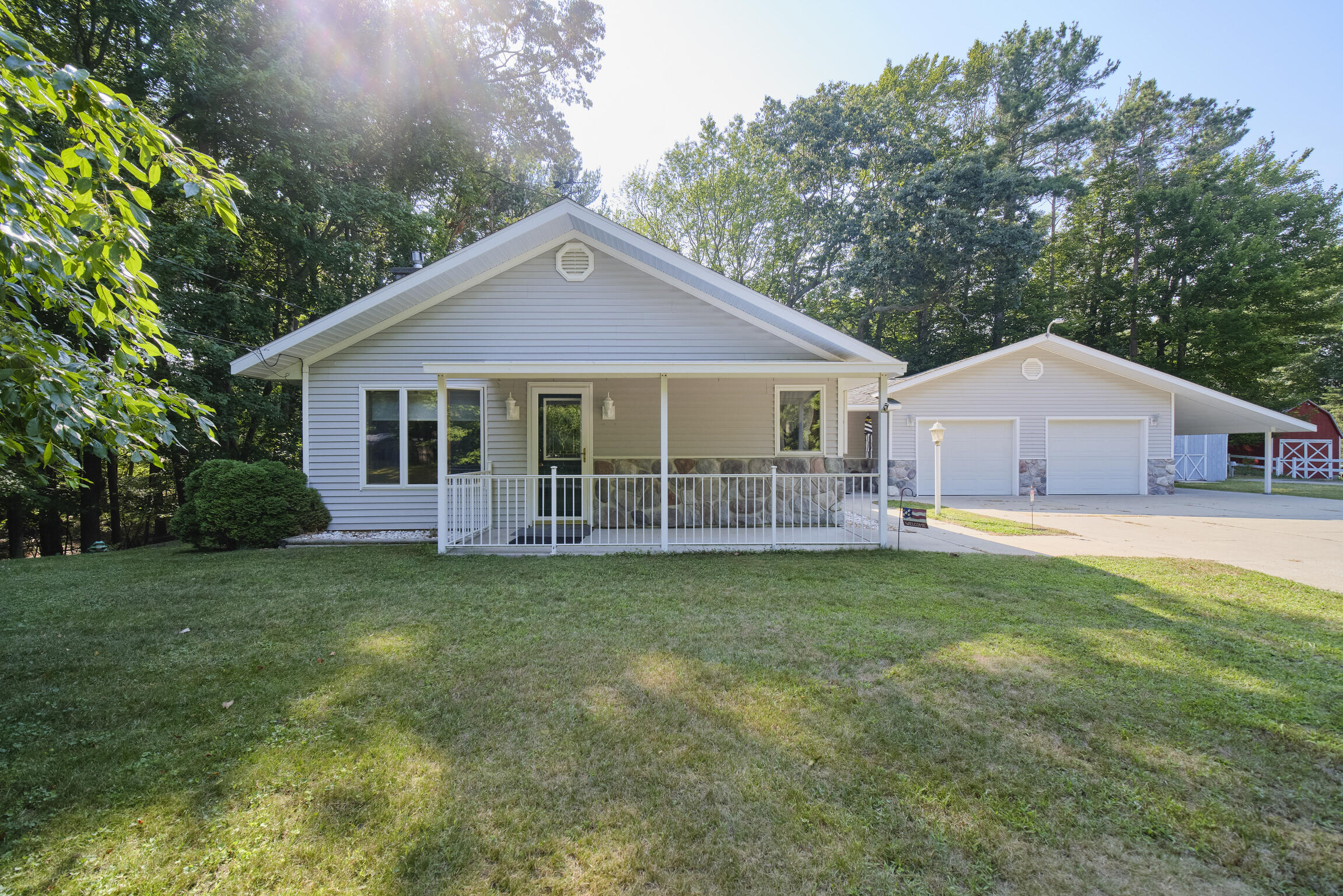 3423 Balsam Avenue Property Photo 2