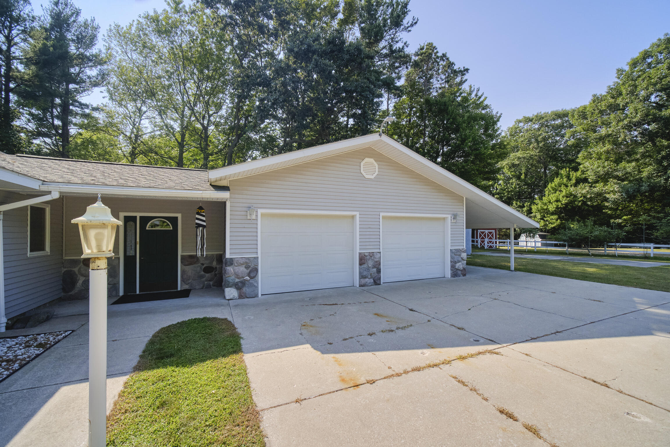 3423 Balsam Avenue Property Photo 7