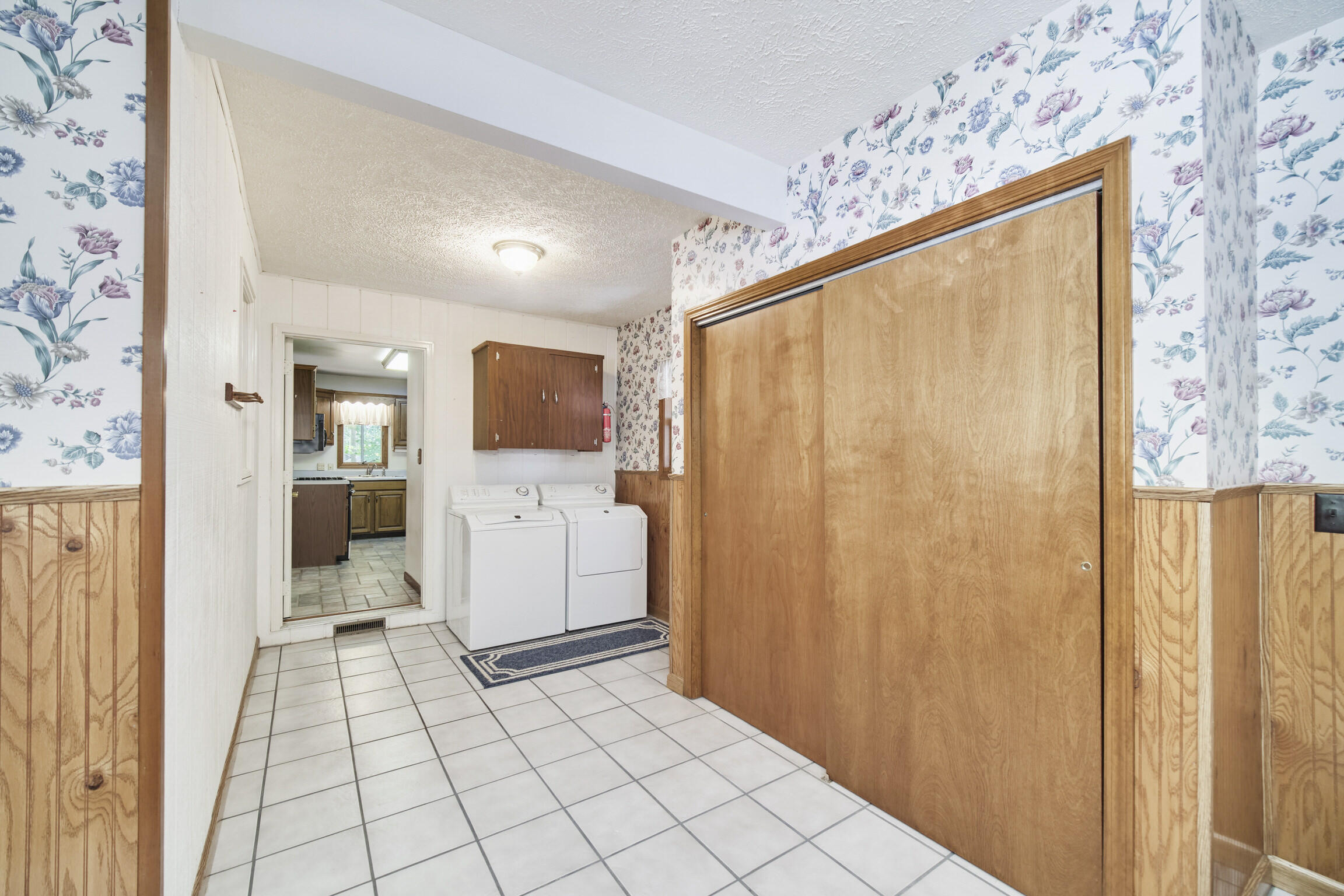 3423 Balsam Avenue Property Photo 14