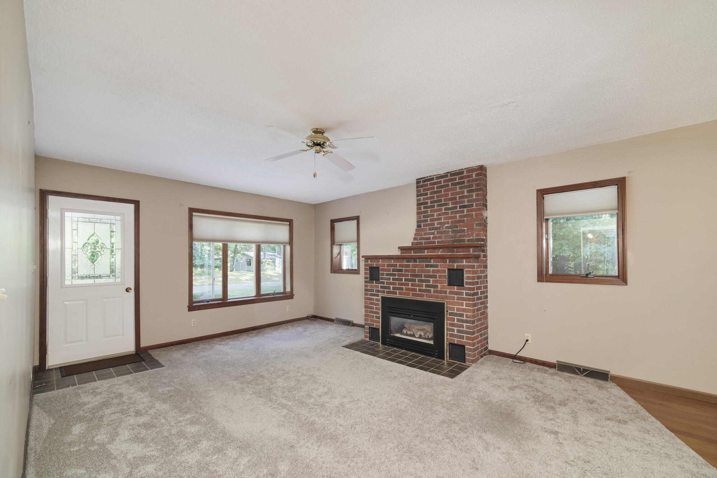 3423 Balsam Avenue Property Photo 24
