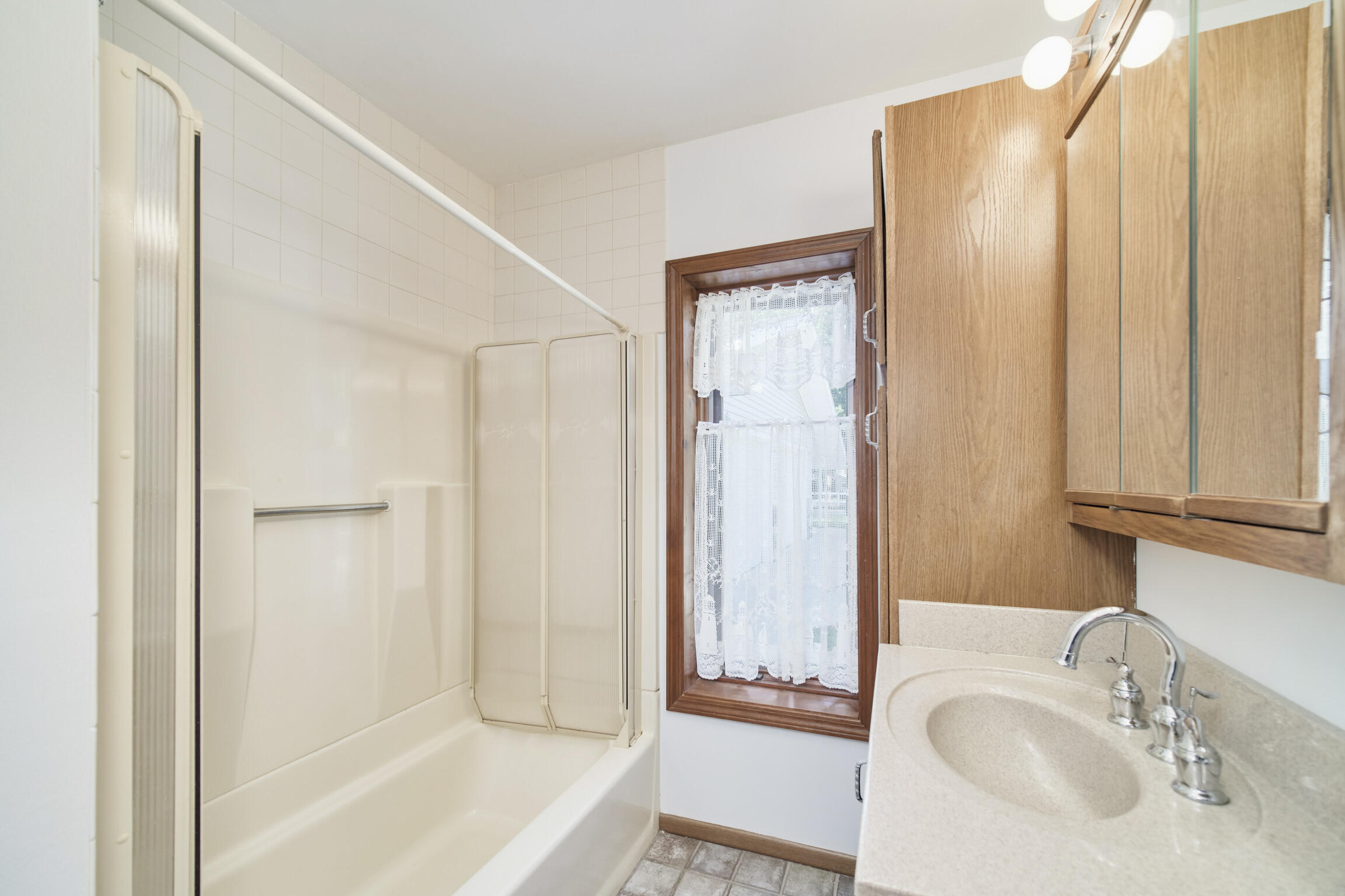 3423 Balsam Avenue Property Photo 30