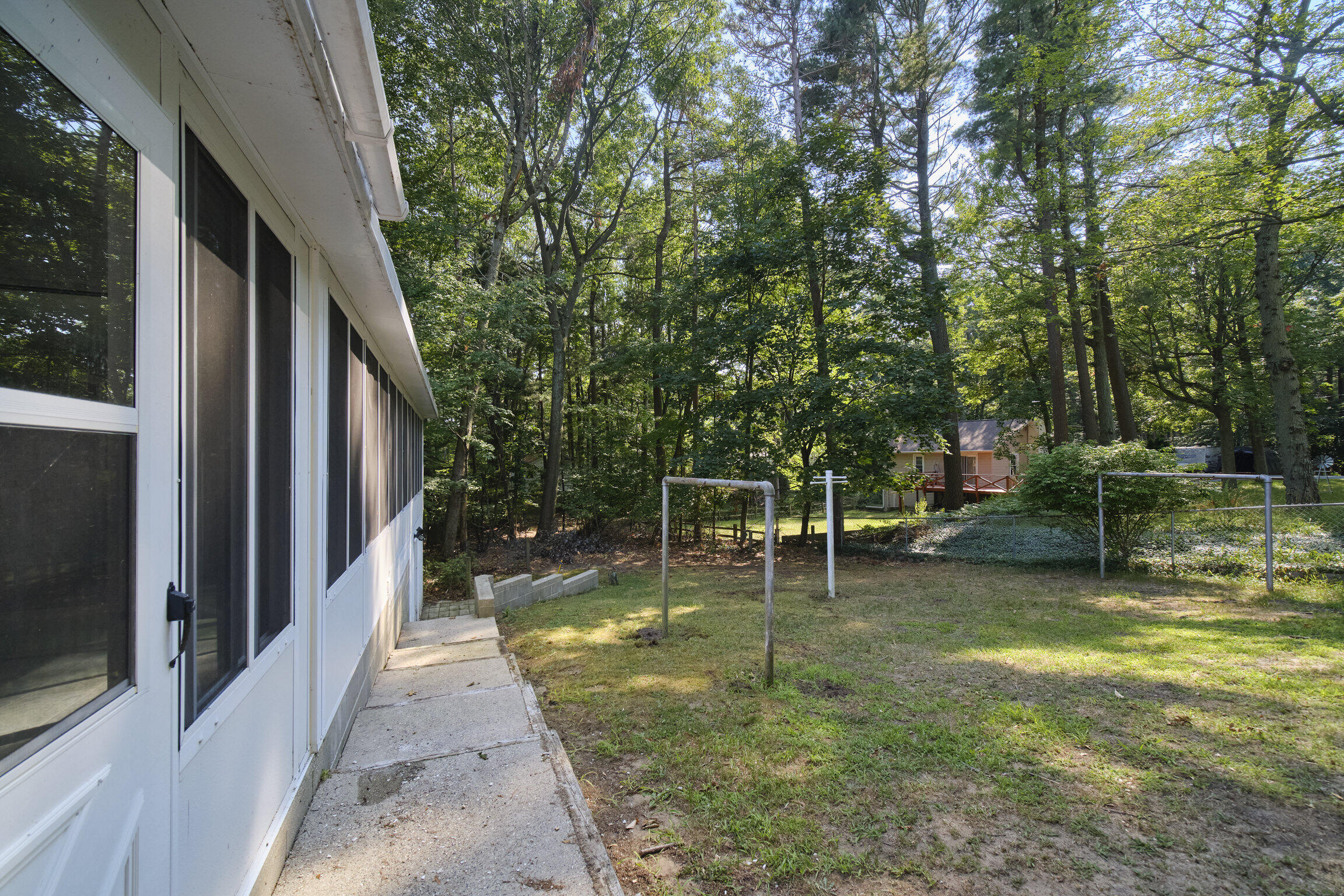 3423 Balsam Avenue Property Photo 40