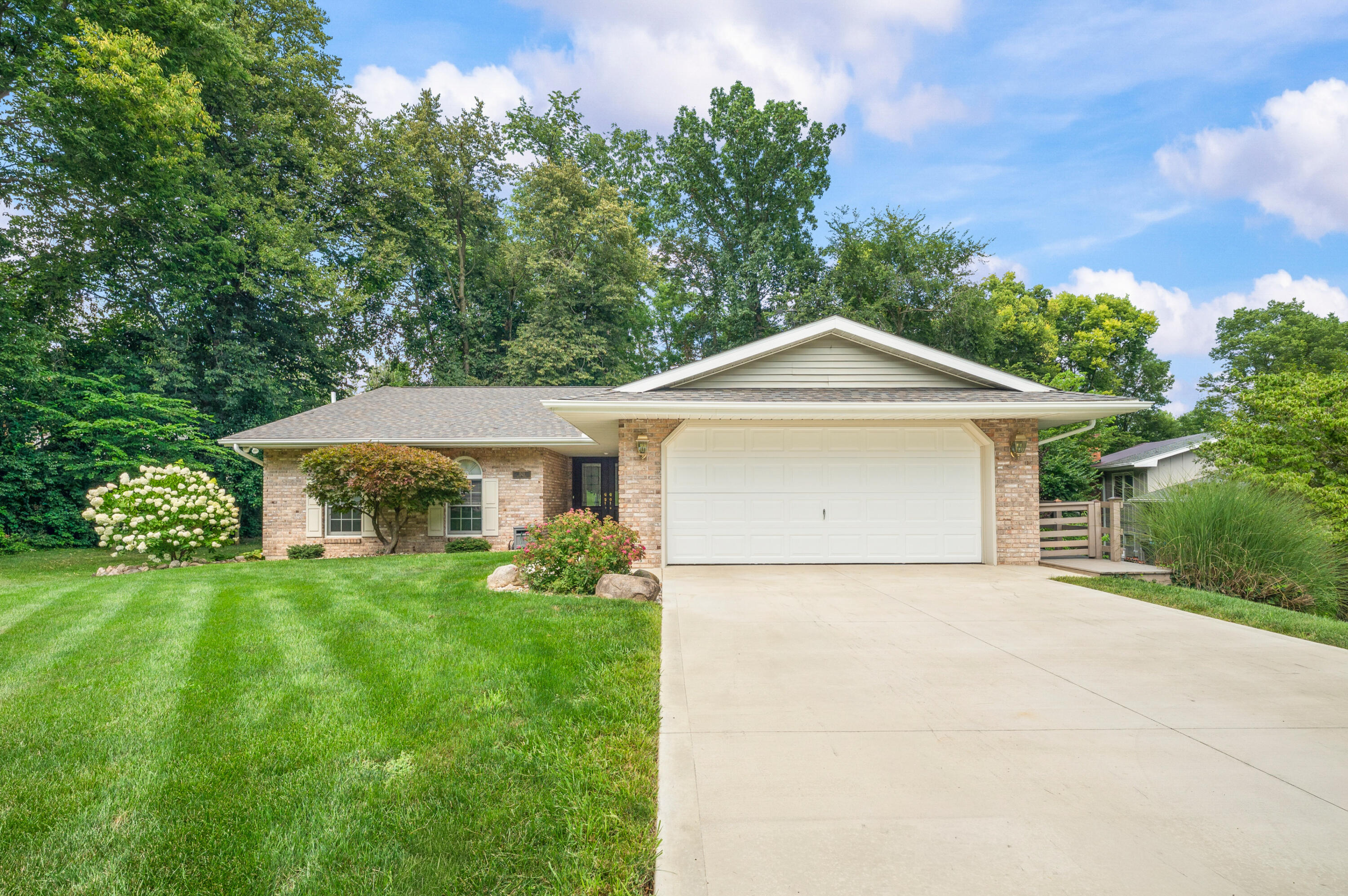 1521 Sioux Trail Property Photo 1