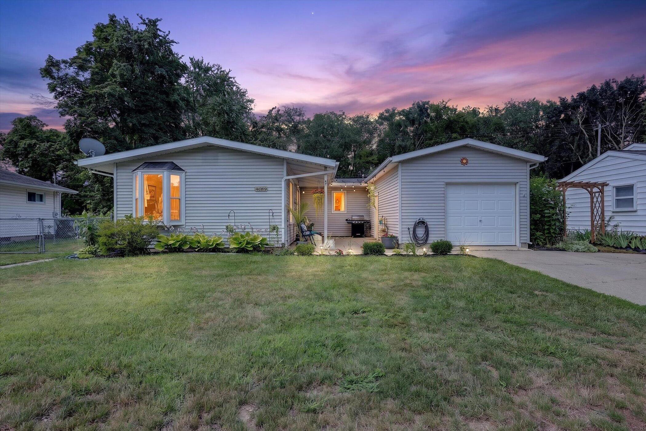 4089 Northgate Drive Ne Property Photo 1