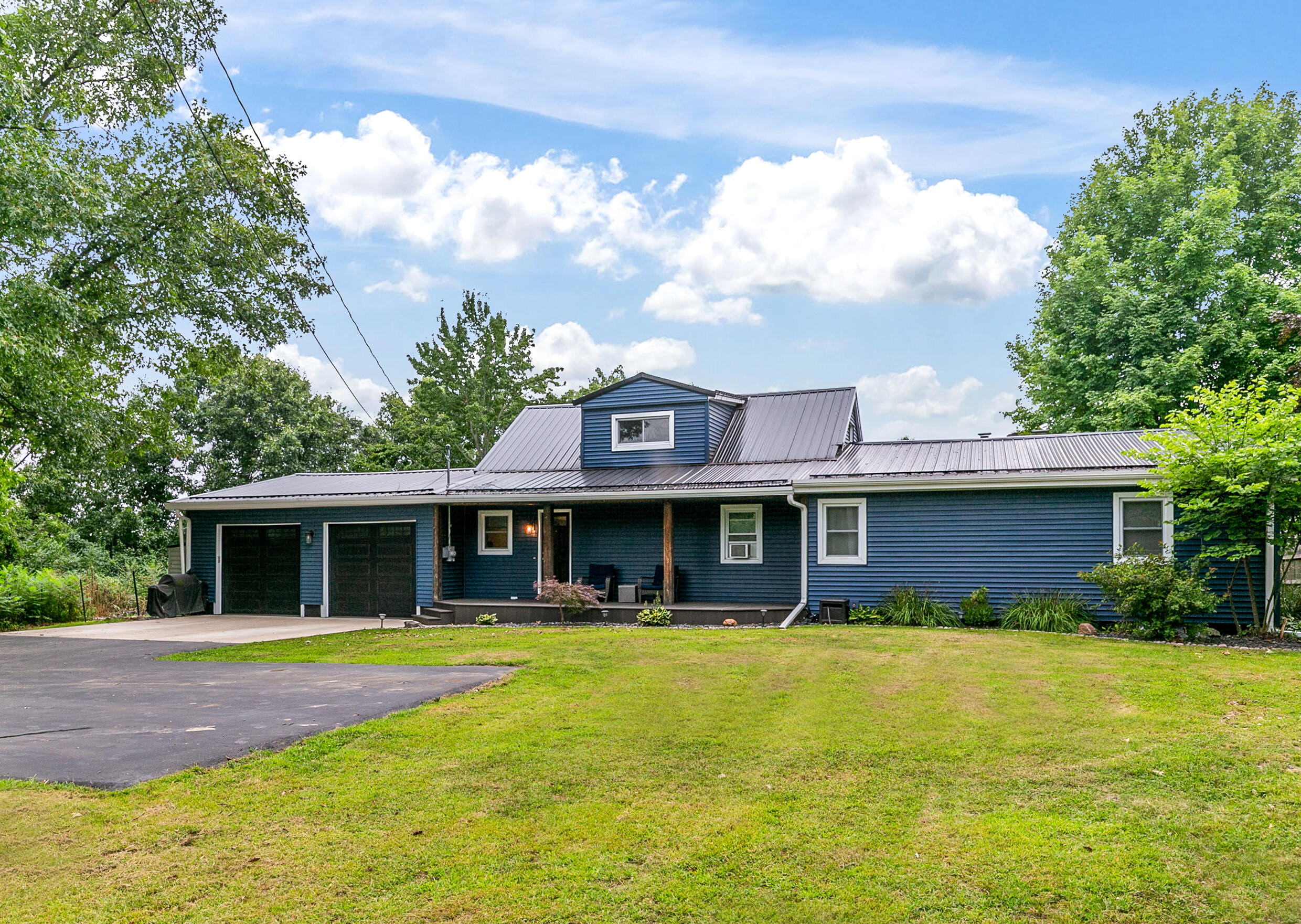 69730 Franklin Road Property Photo 2