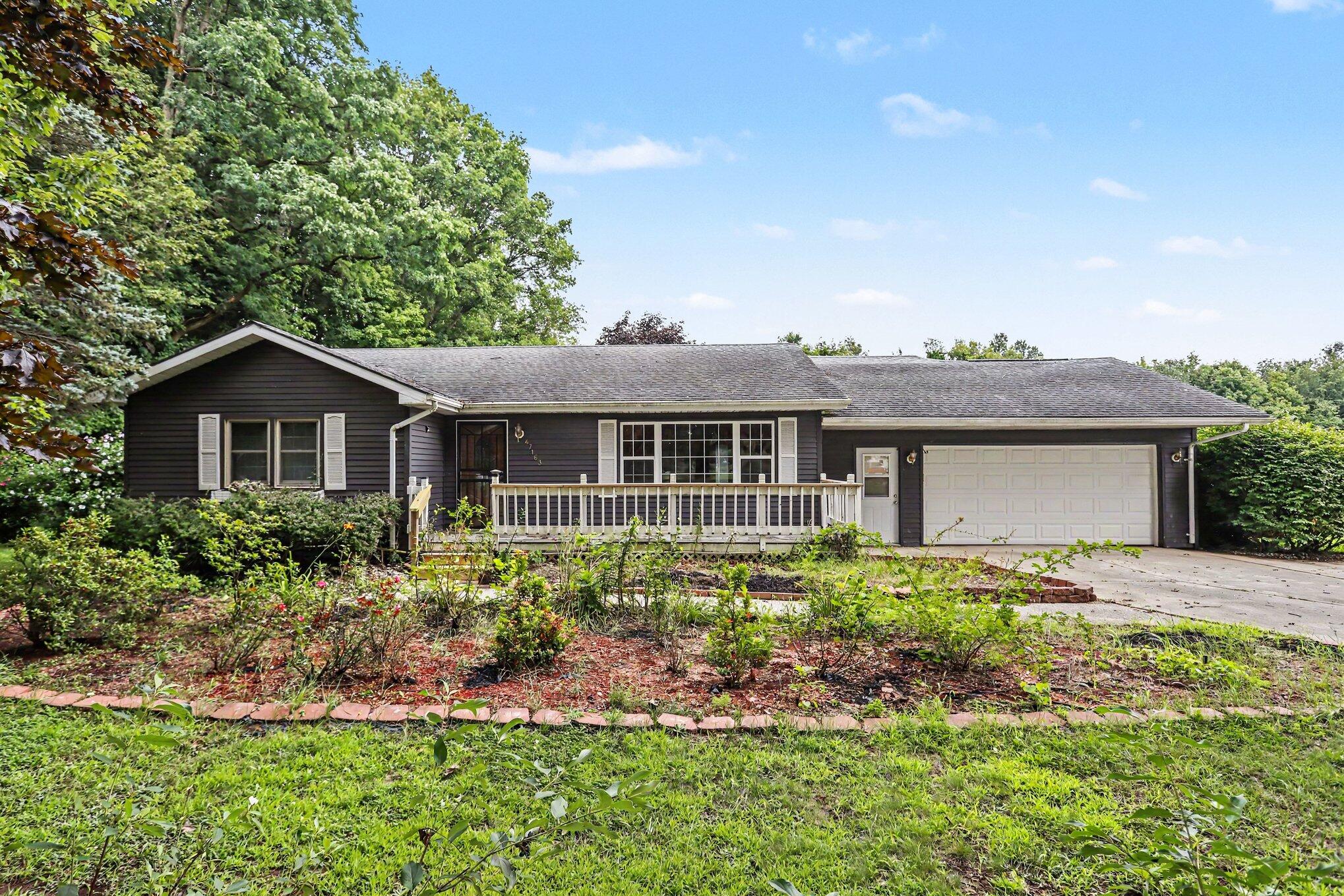 47059 Cr-215 Property Photo 1