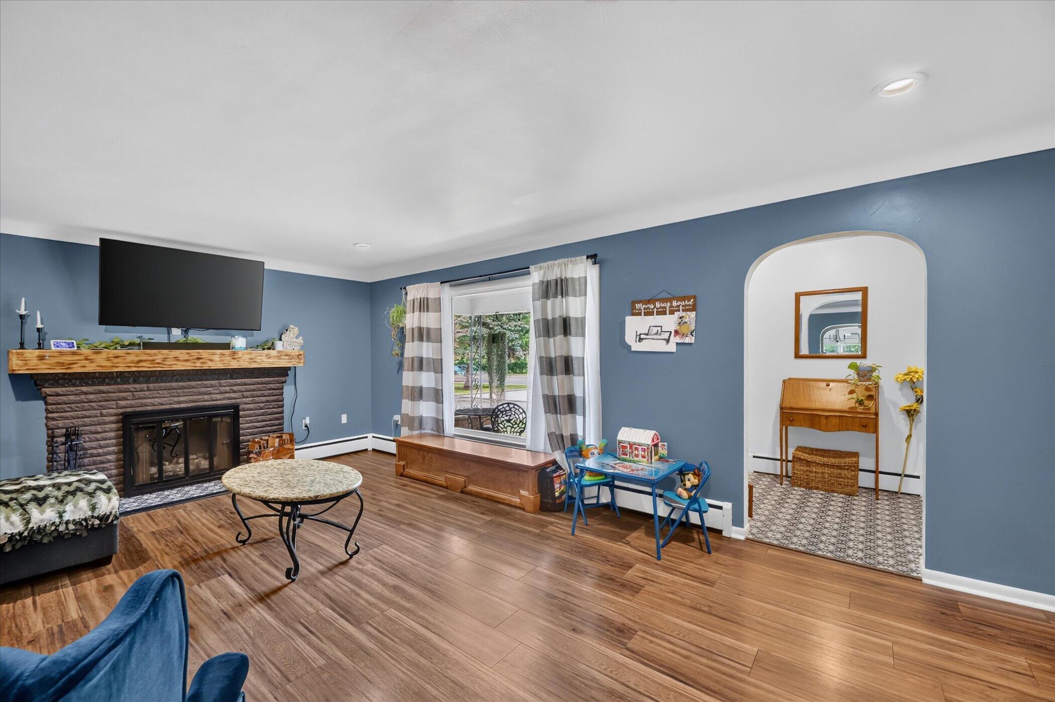 6734 Oakland Drive Property Photo 8