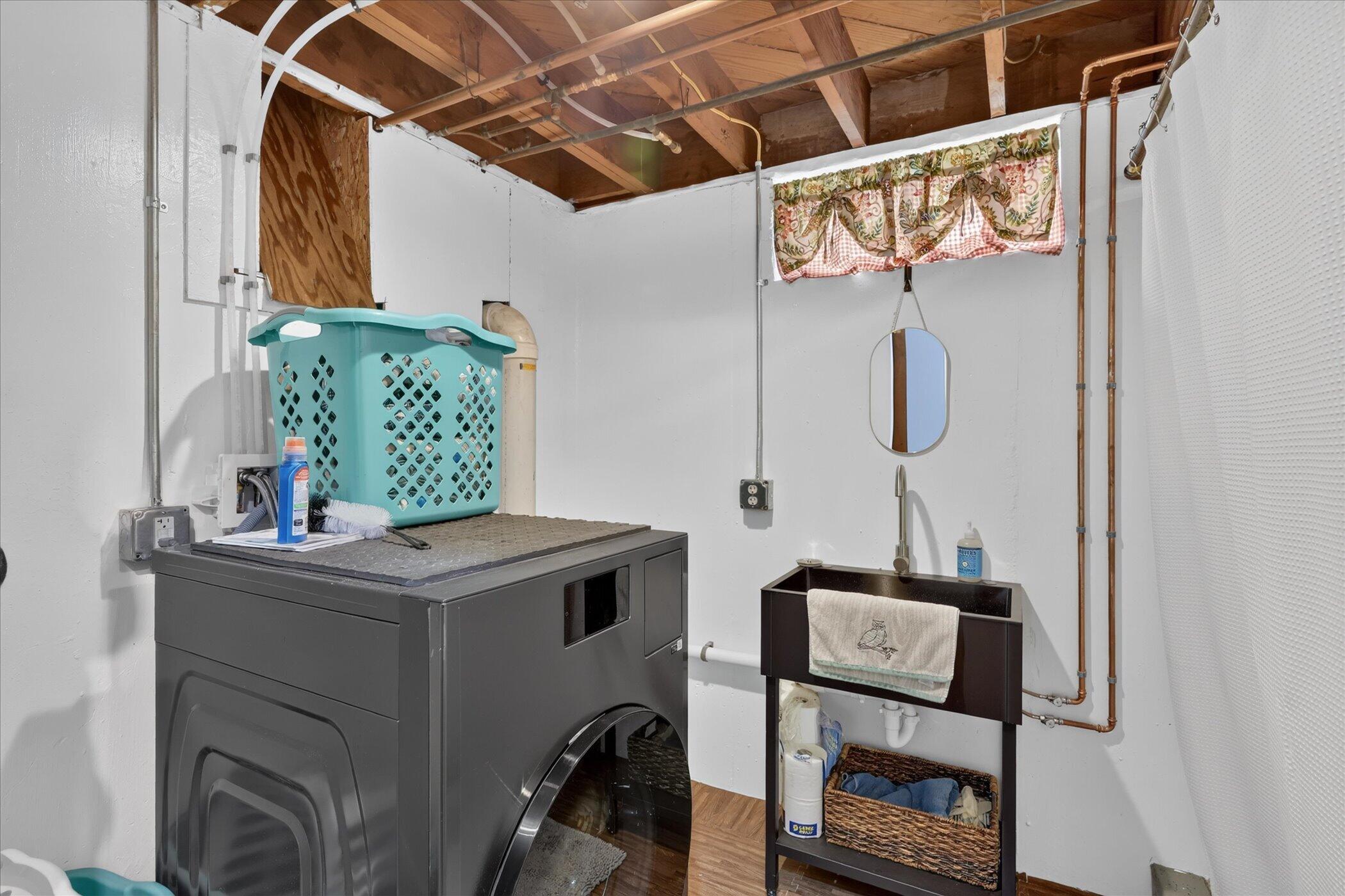 6734 Oakland Drive Property Photo 24