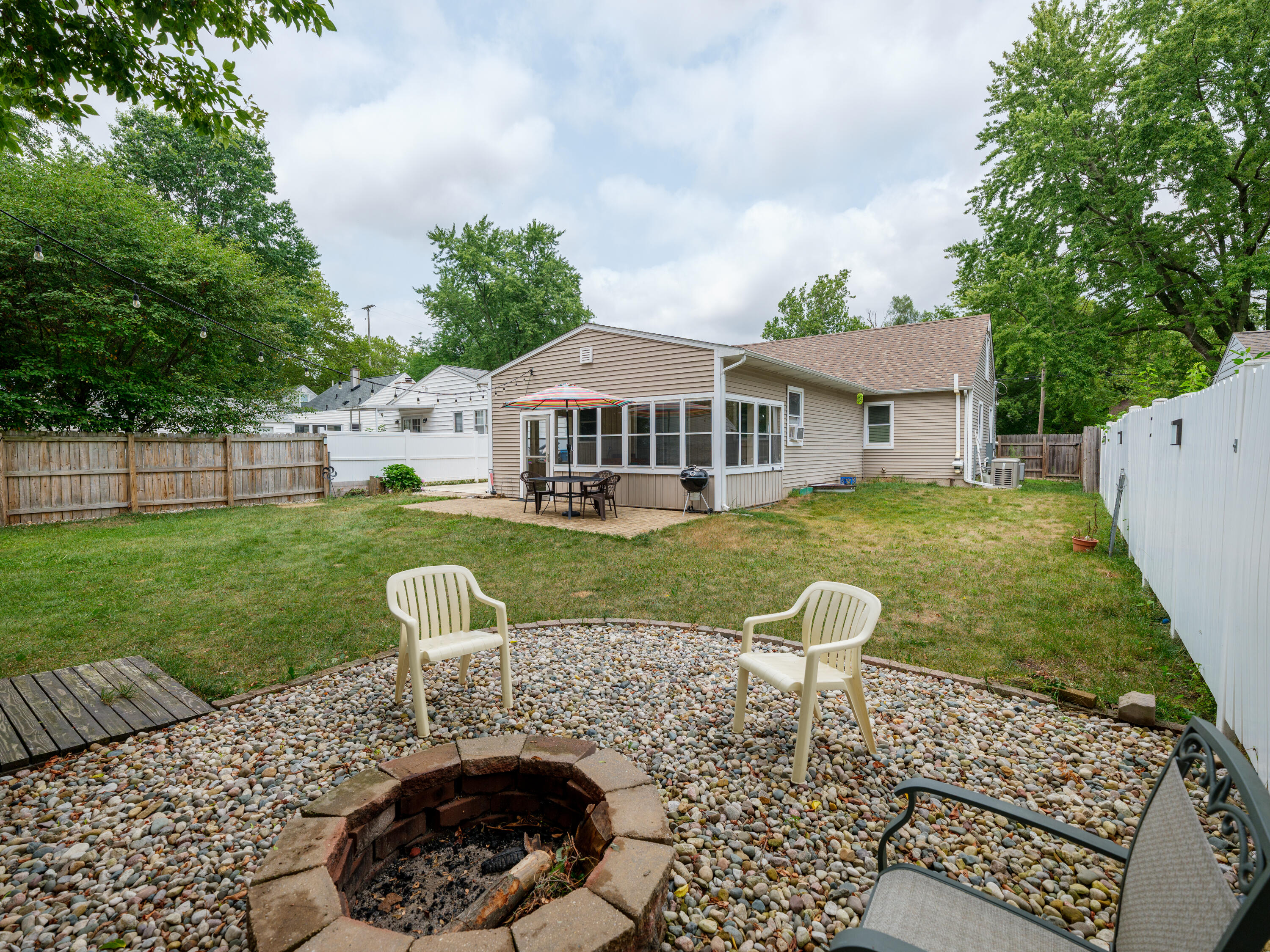 1622 Homecrest Avenue Property Photo 1