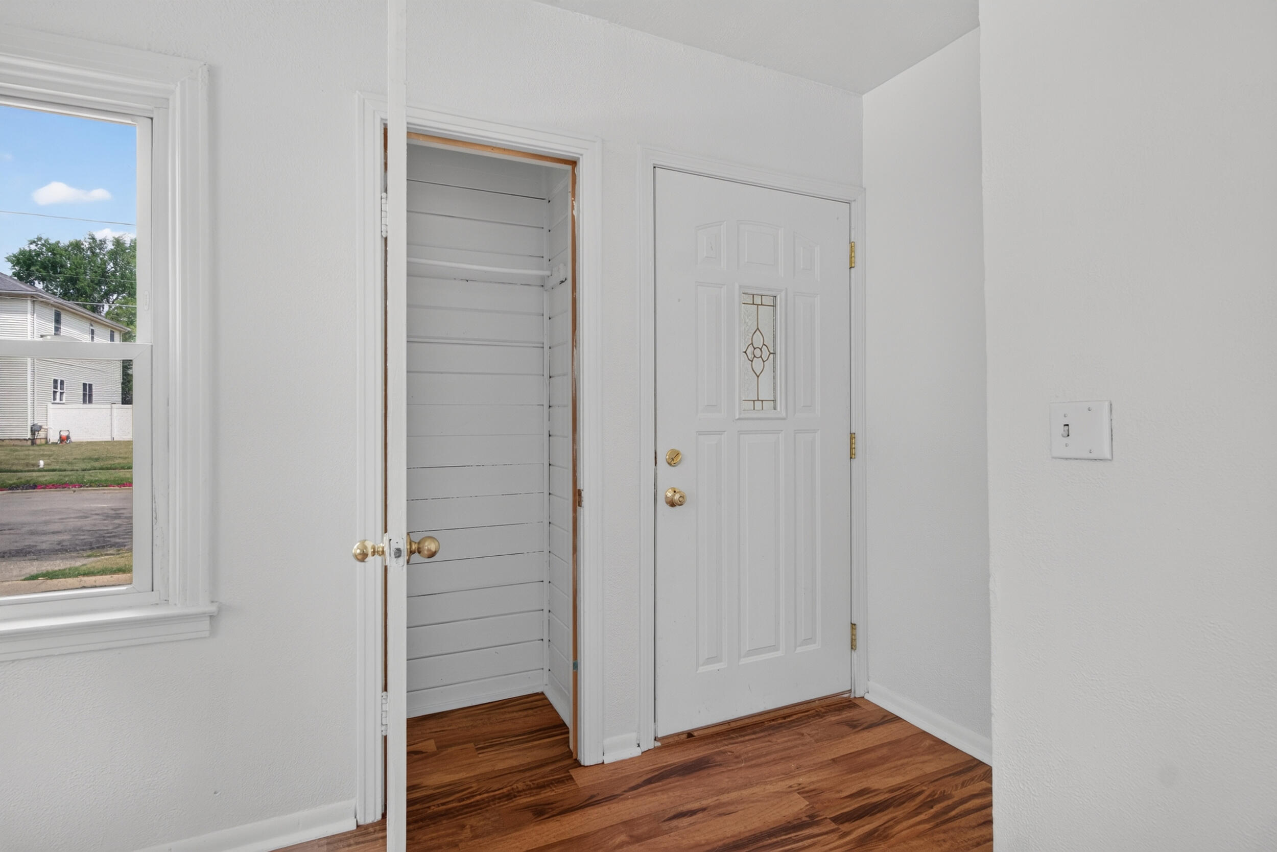 135 E Mansion Property Photo 14