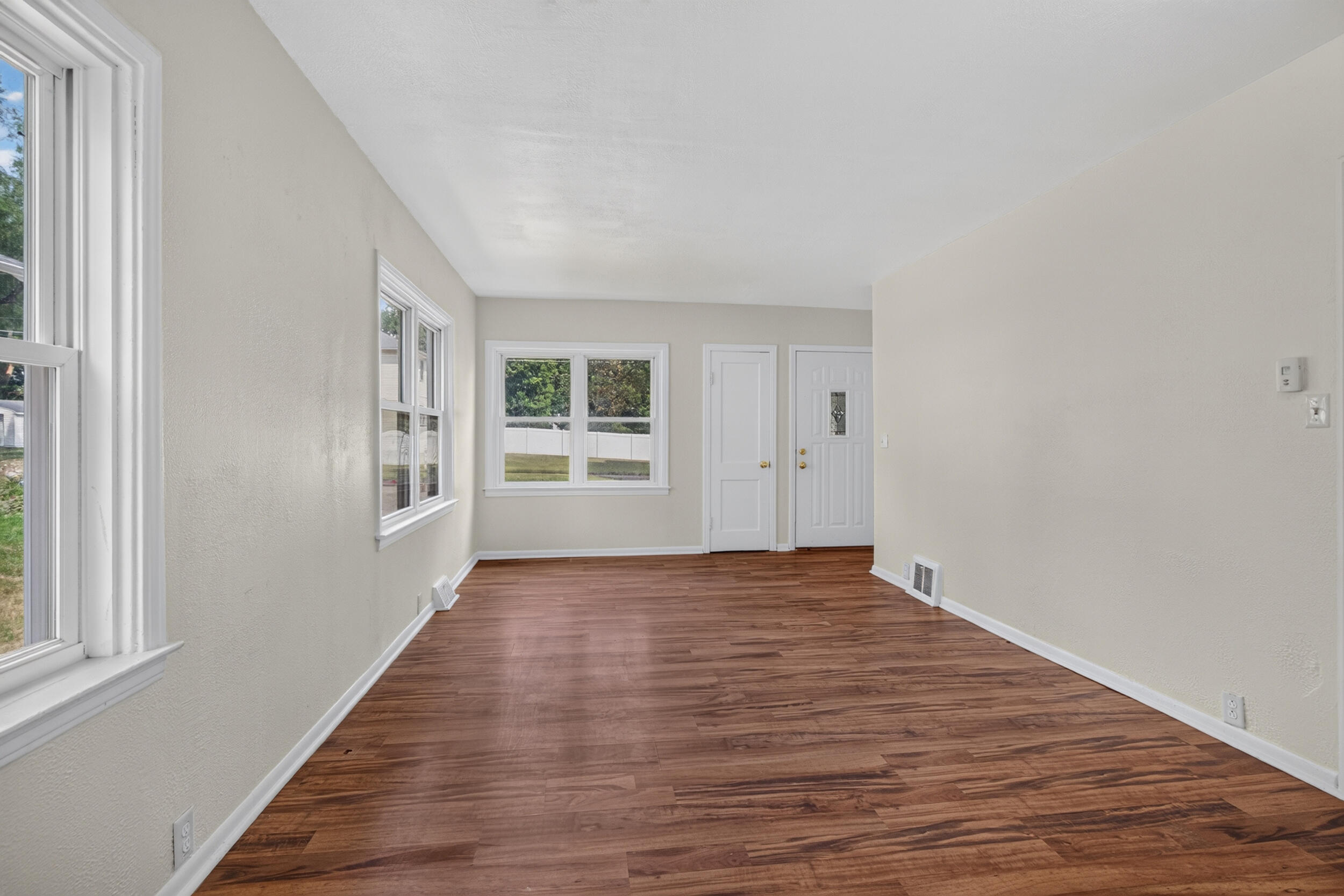 135 E Mansion Property Photo 15