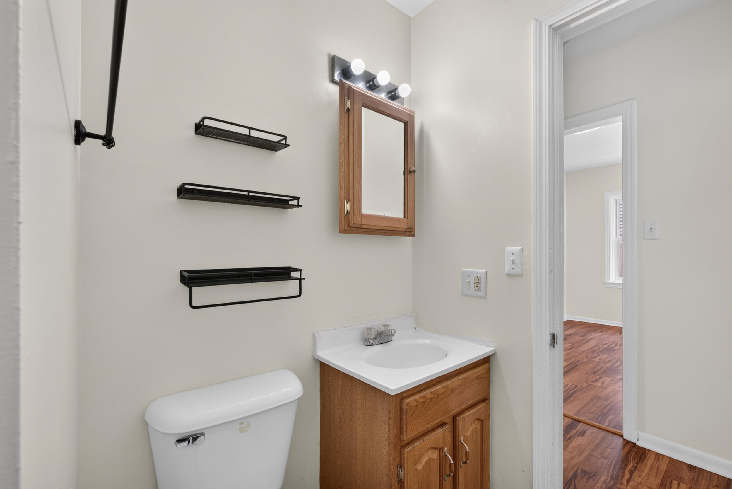 135 E Mansion Property Photo 31