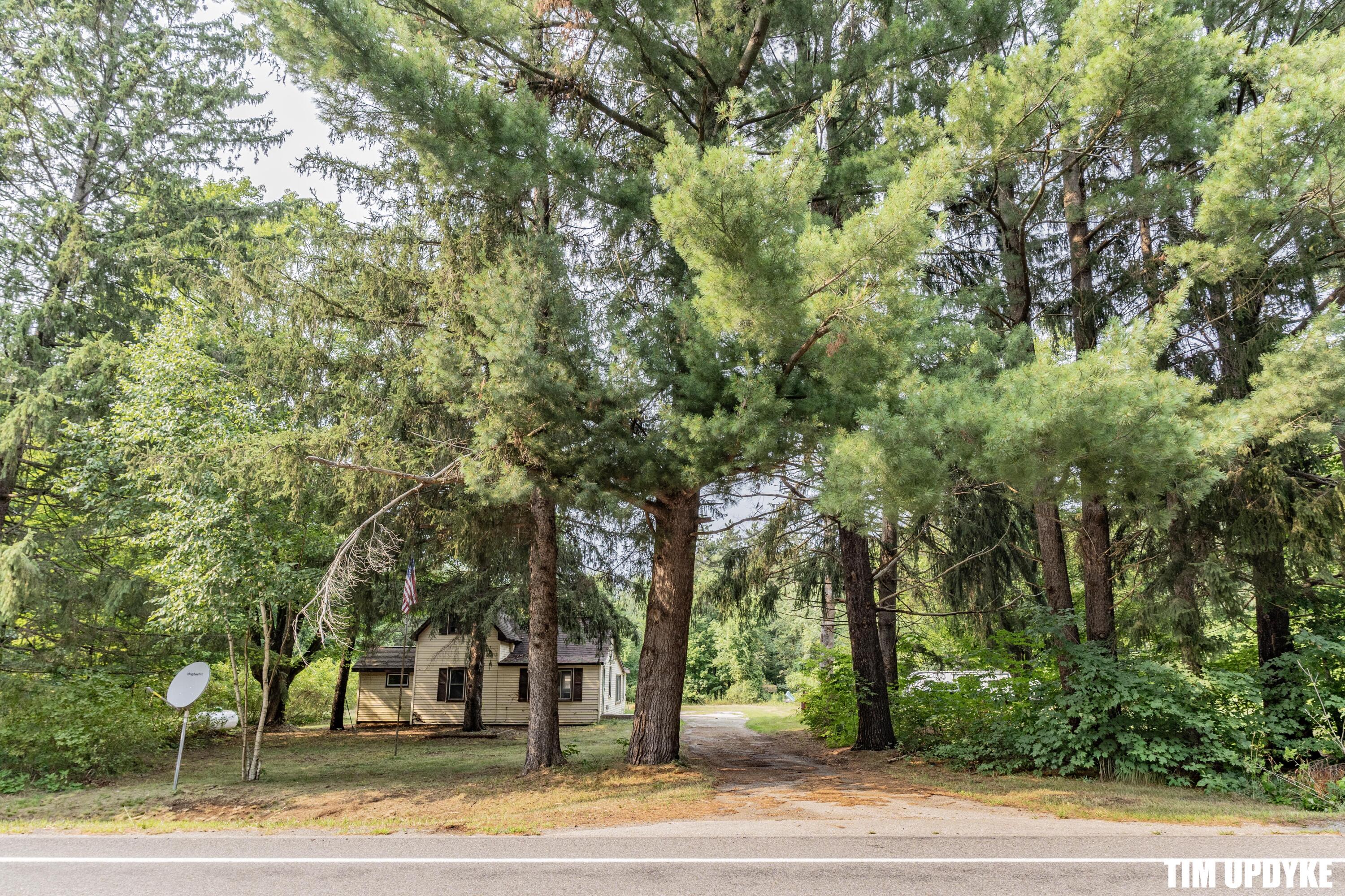 5924 E Sternberg Road Property Photo 1