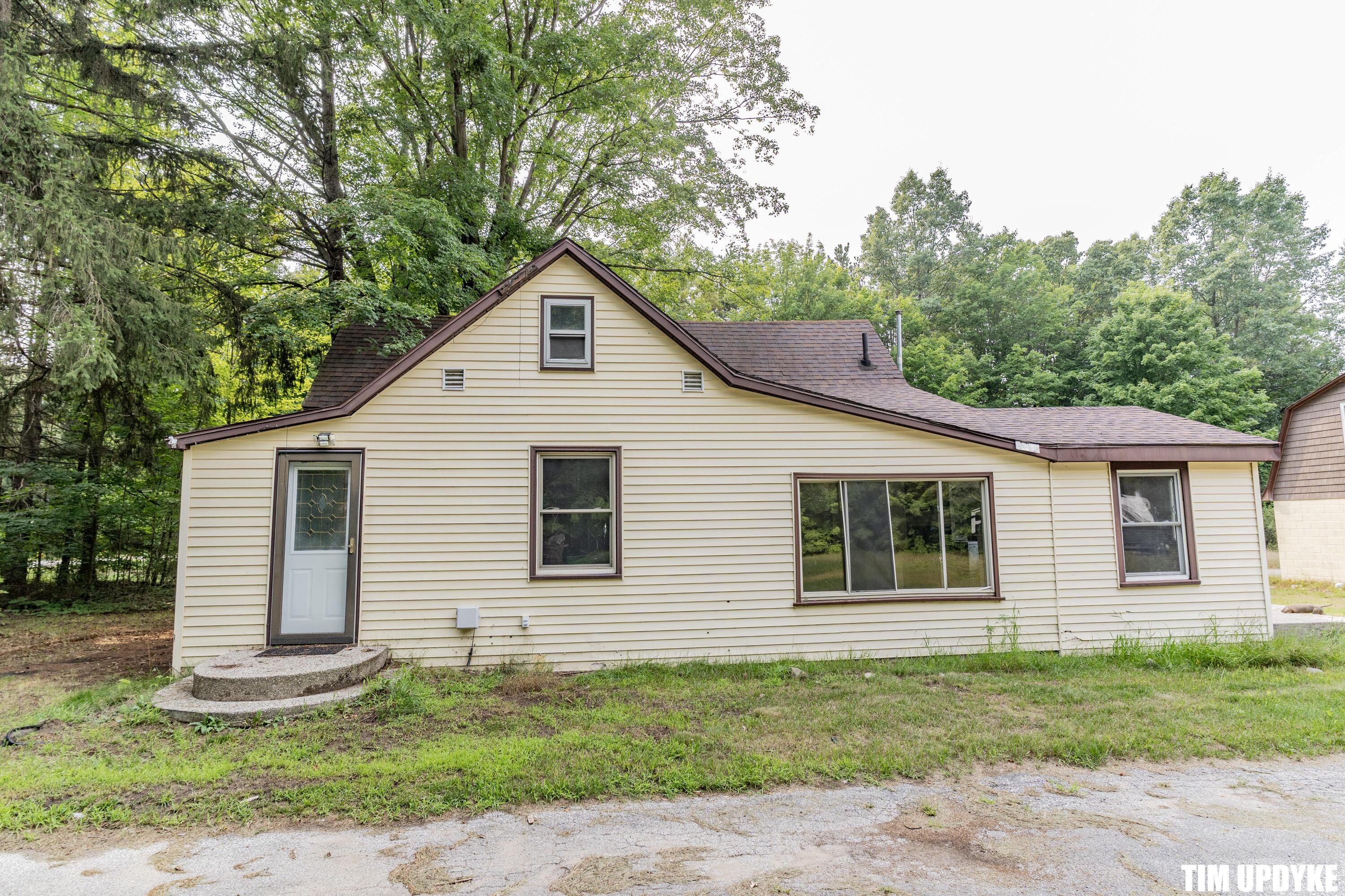5924 E Sternberg Road Property Photo 6