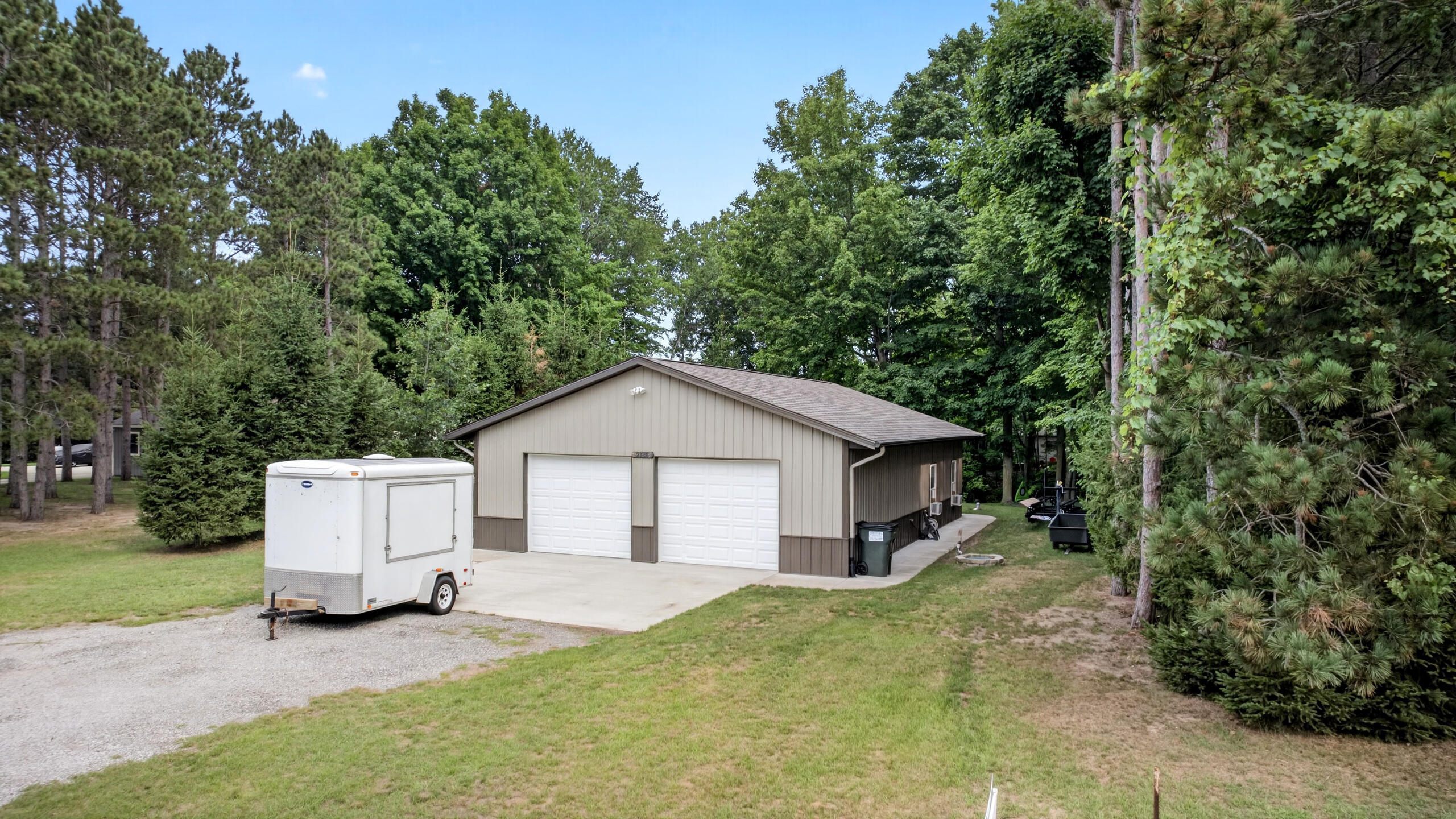 2183 N White Birch Drive Property Photo 1