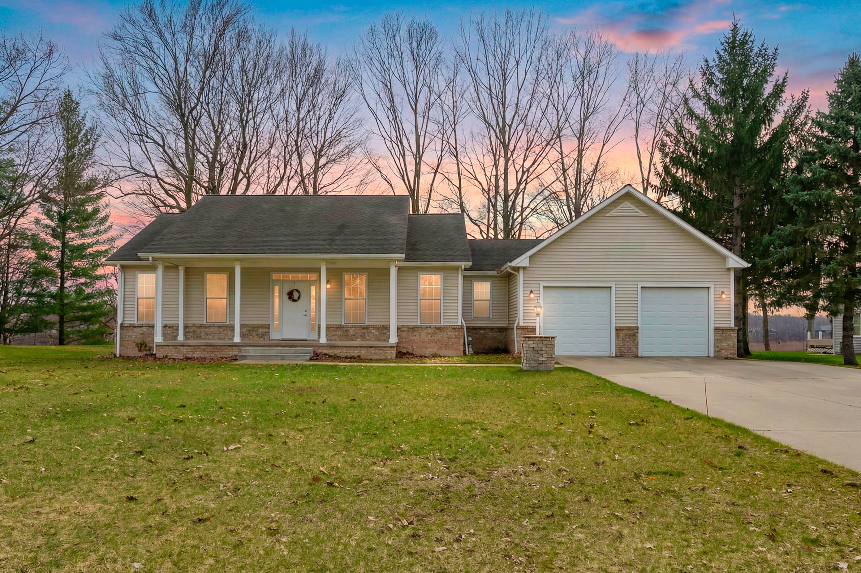 3220 Fairhaven Drive Property Photo 1