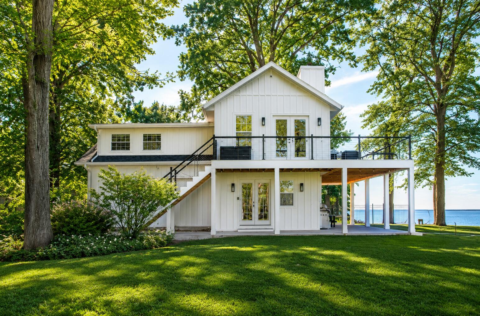 1722 Lake Michigan Drive Property Photo 1