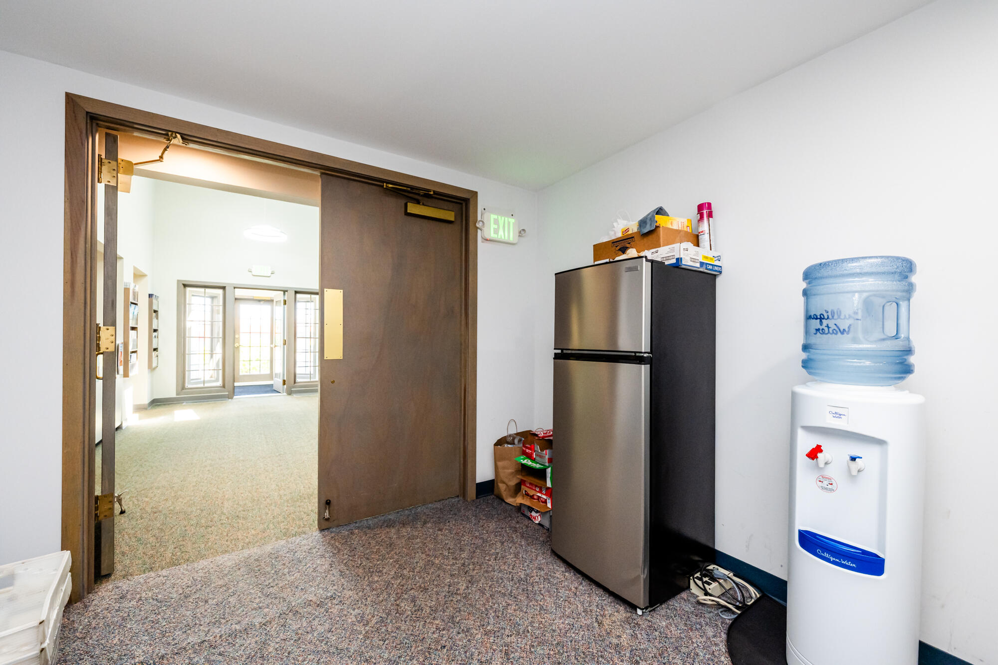 2300 Pipestone Road Property Photo 13