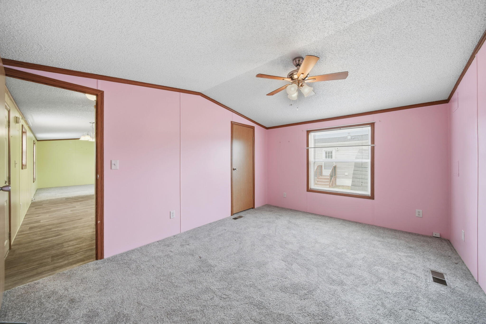 181 Newbury Property Photo 13