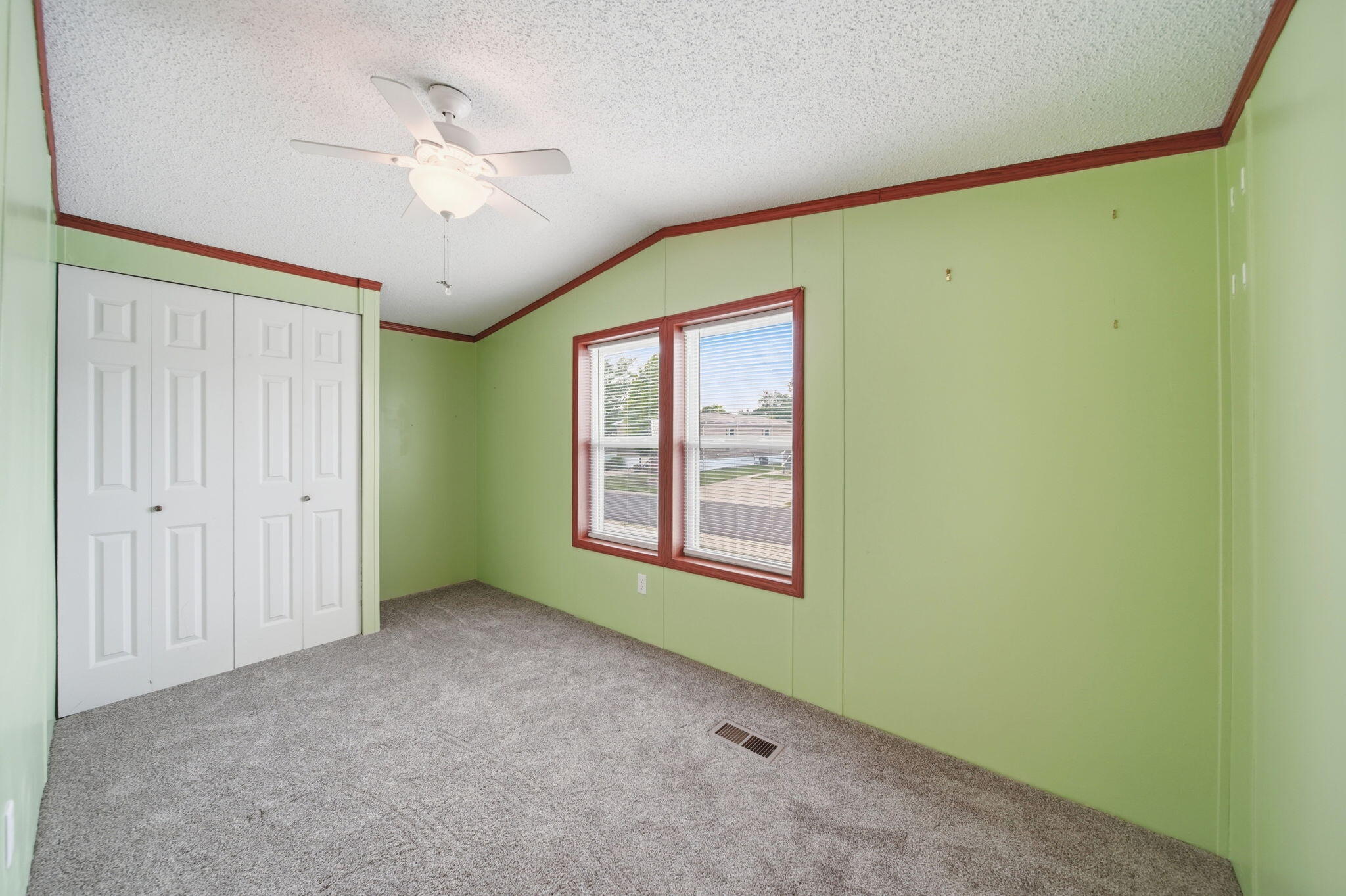 181 Newbury Property Photo 18