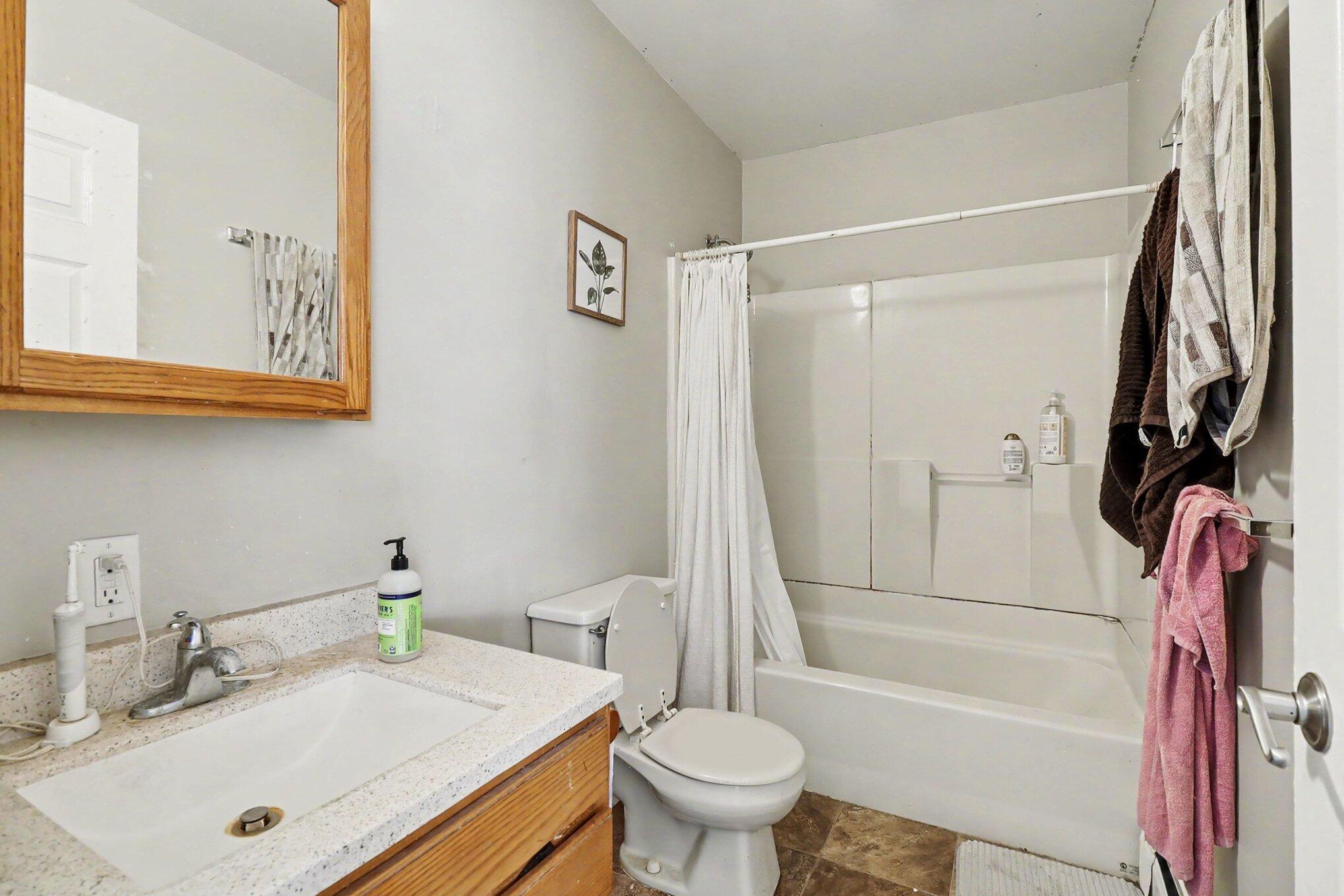 124 N Summit Street Property Photo 17