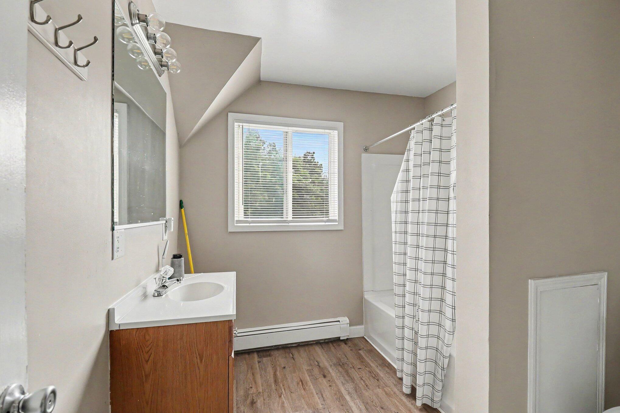 718 Lowell Street Property Photo 3