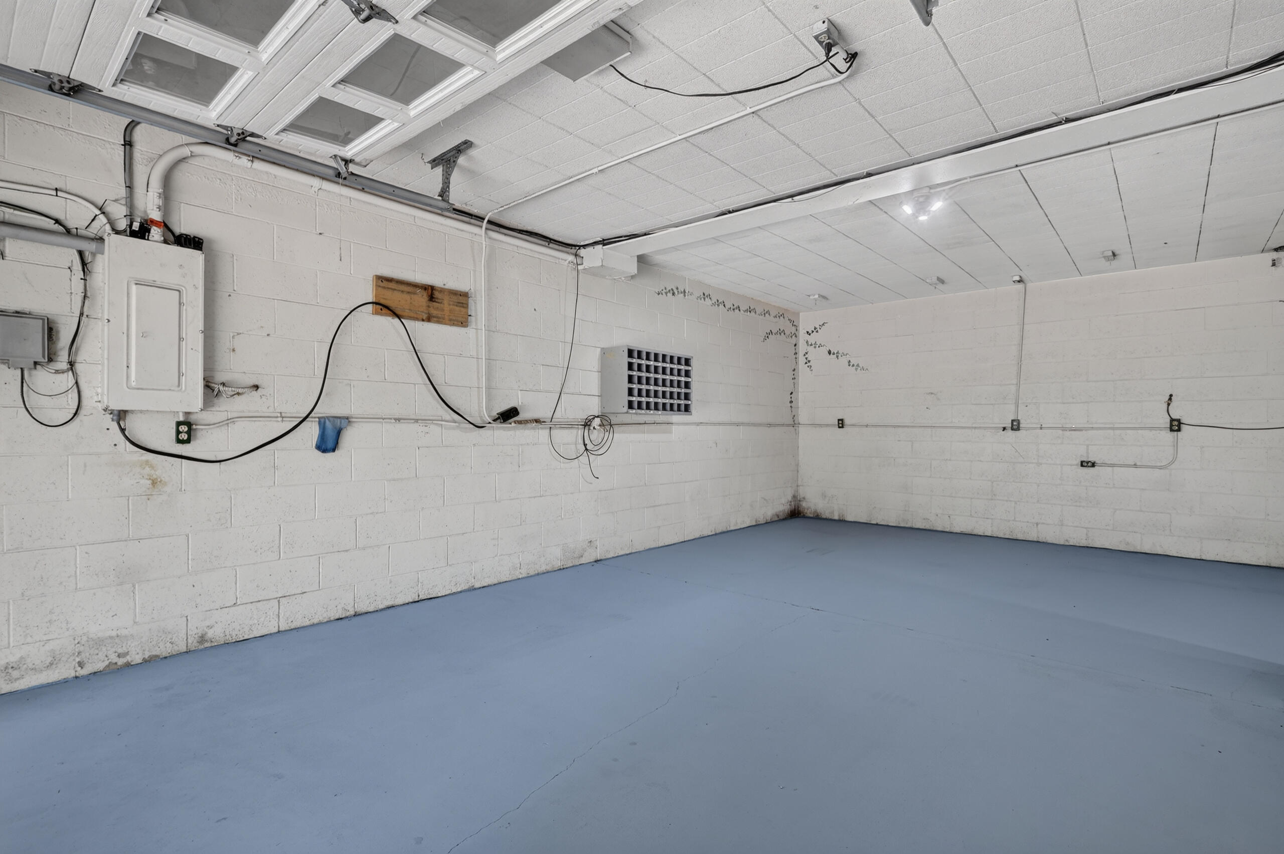 1166 N Long Road Property Photo 42