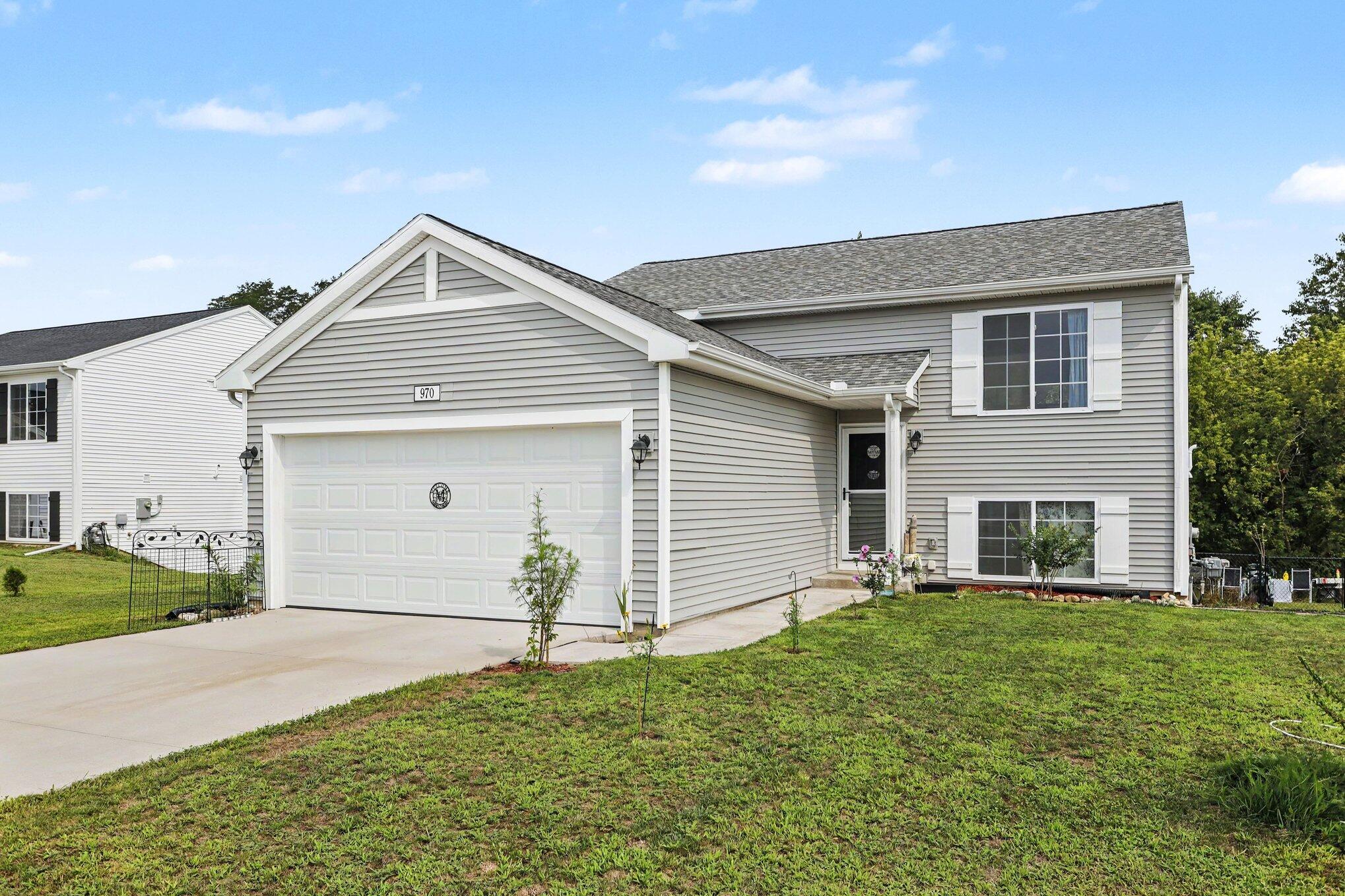 970 View Pointe Drive