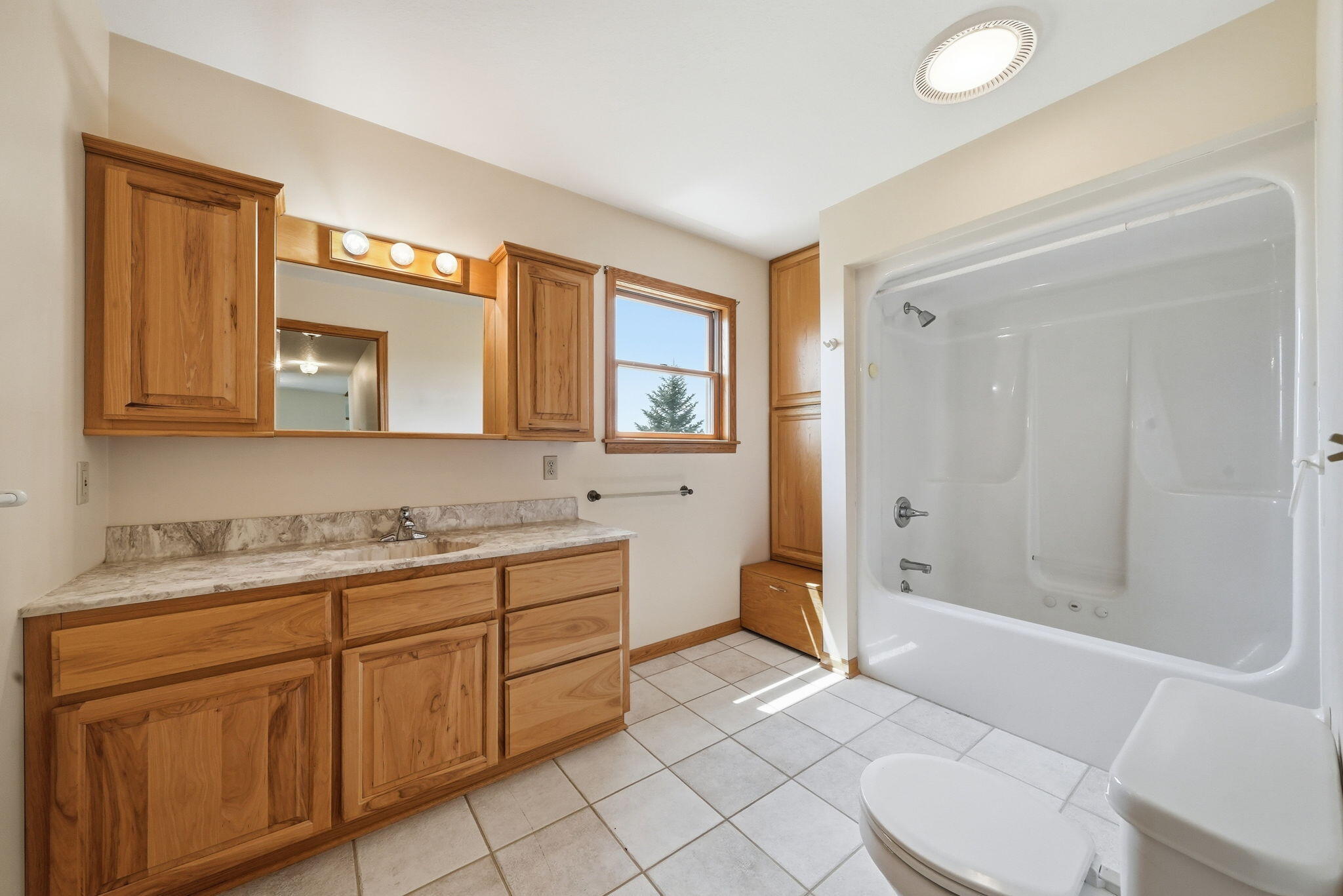 11650 S Burkett Road Property Photo 14
