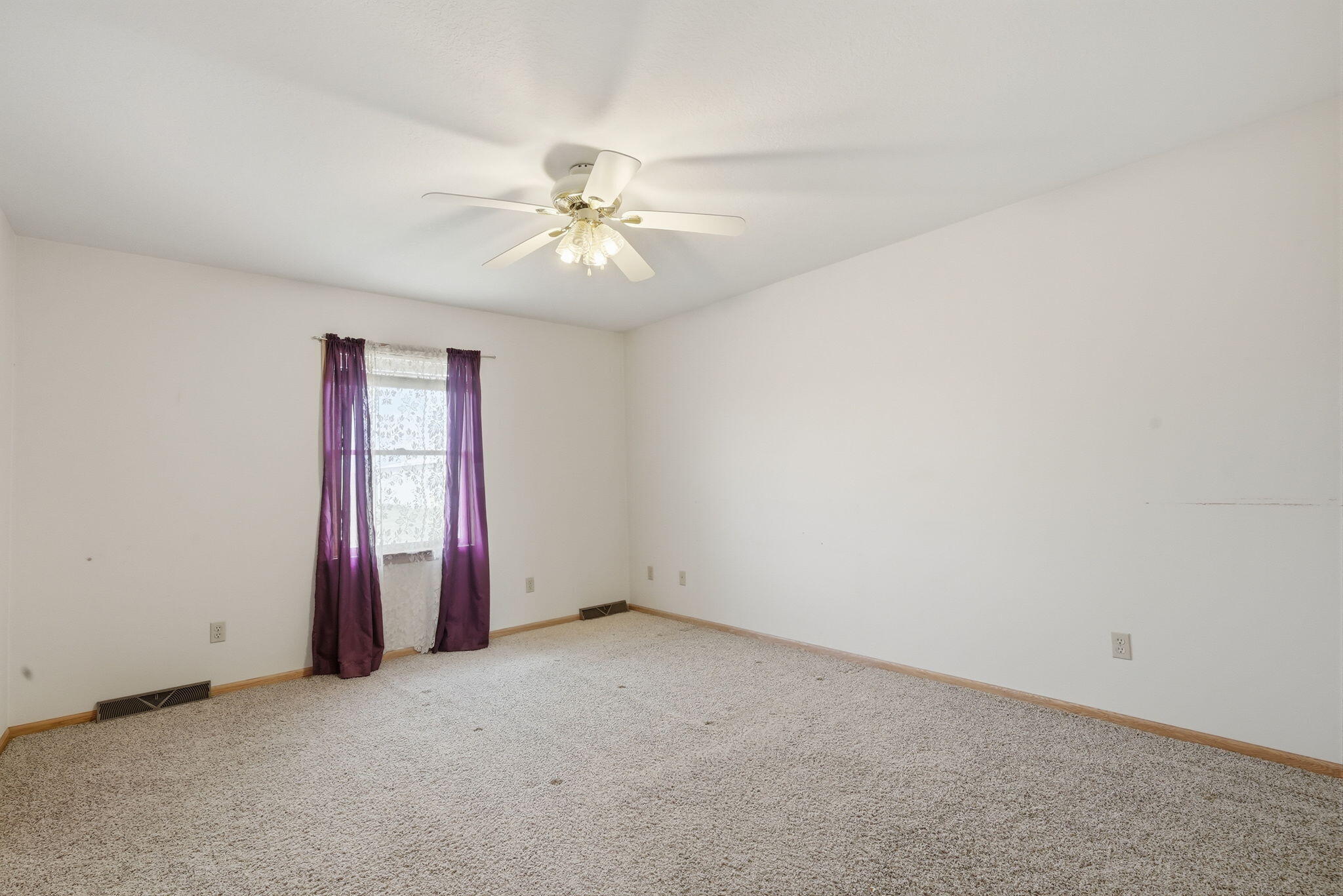11650 S Burkett Road Property Photo 16